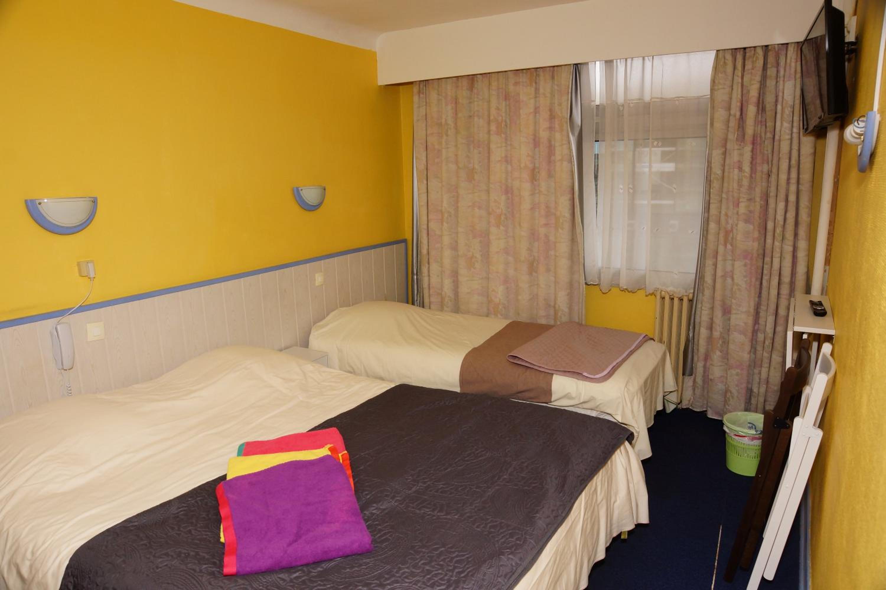 Comfort Triple Room photo 3