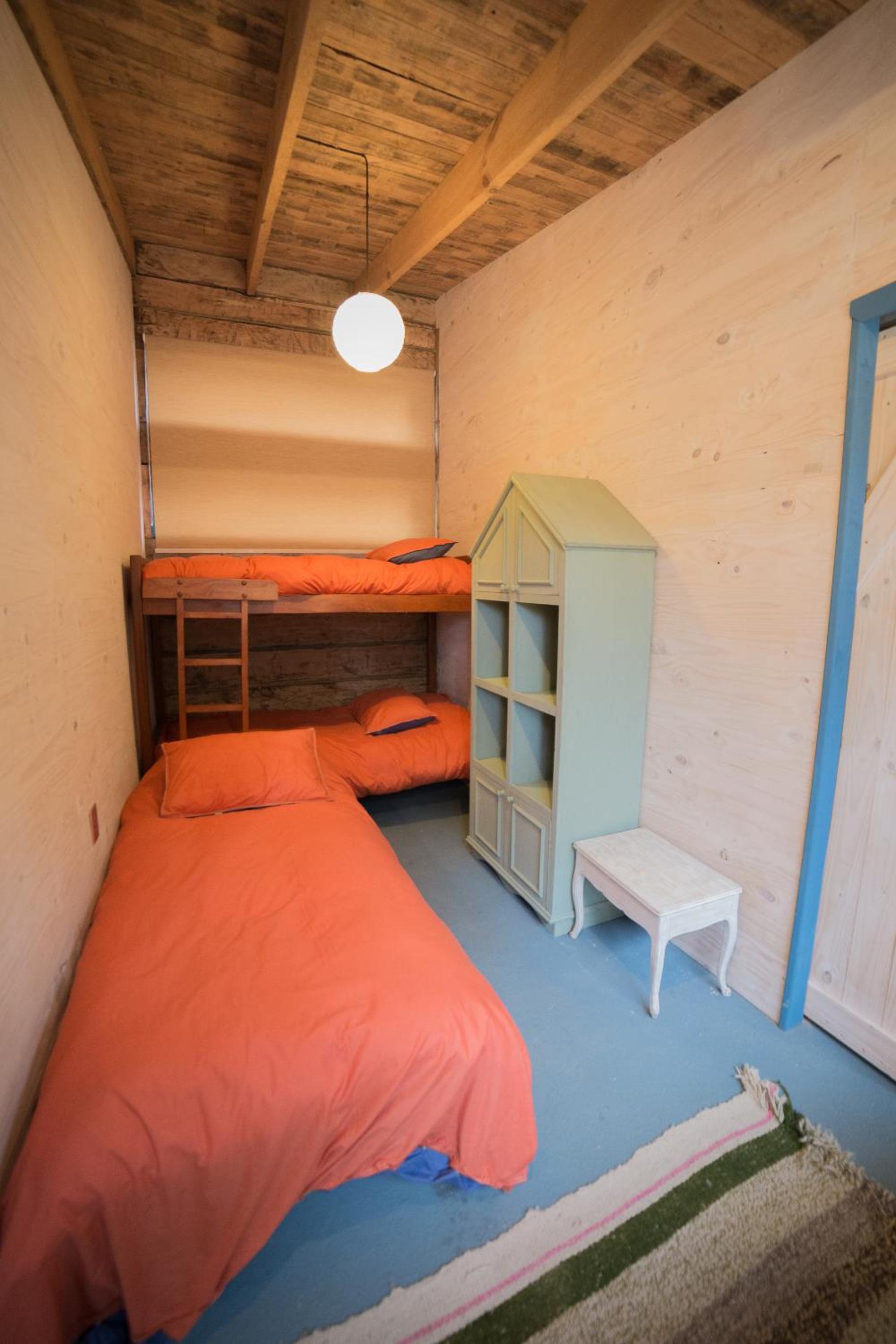Two-Bedroom House photo 3