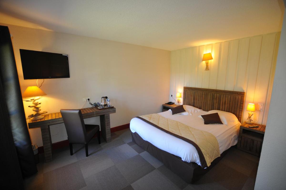 Superior Quadruple Room - Photo 2