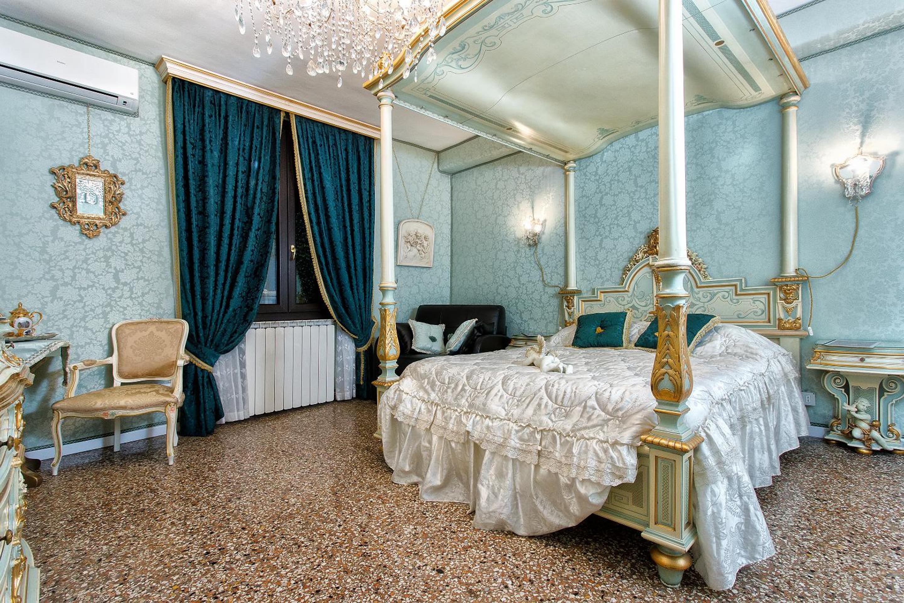 Superior Double Room photo 2