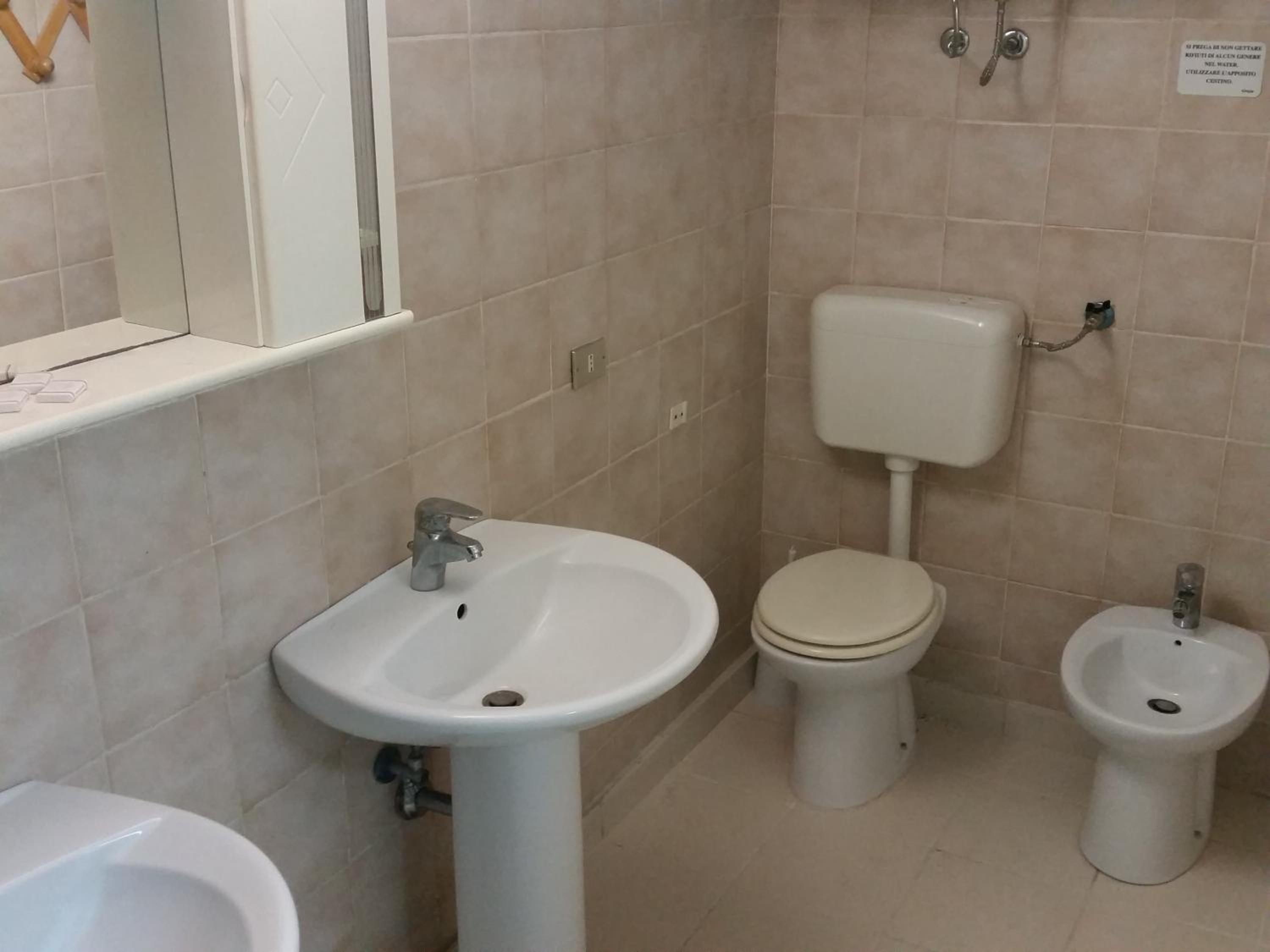 Triple Room - Photo 3