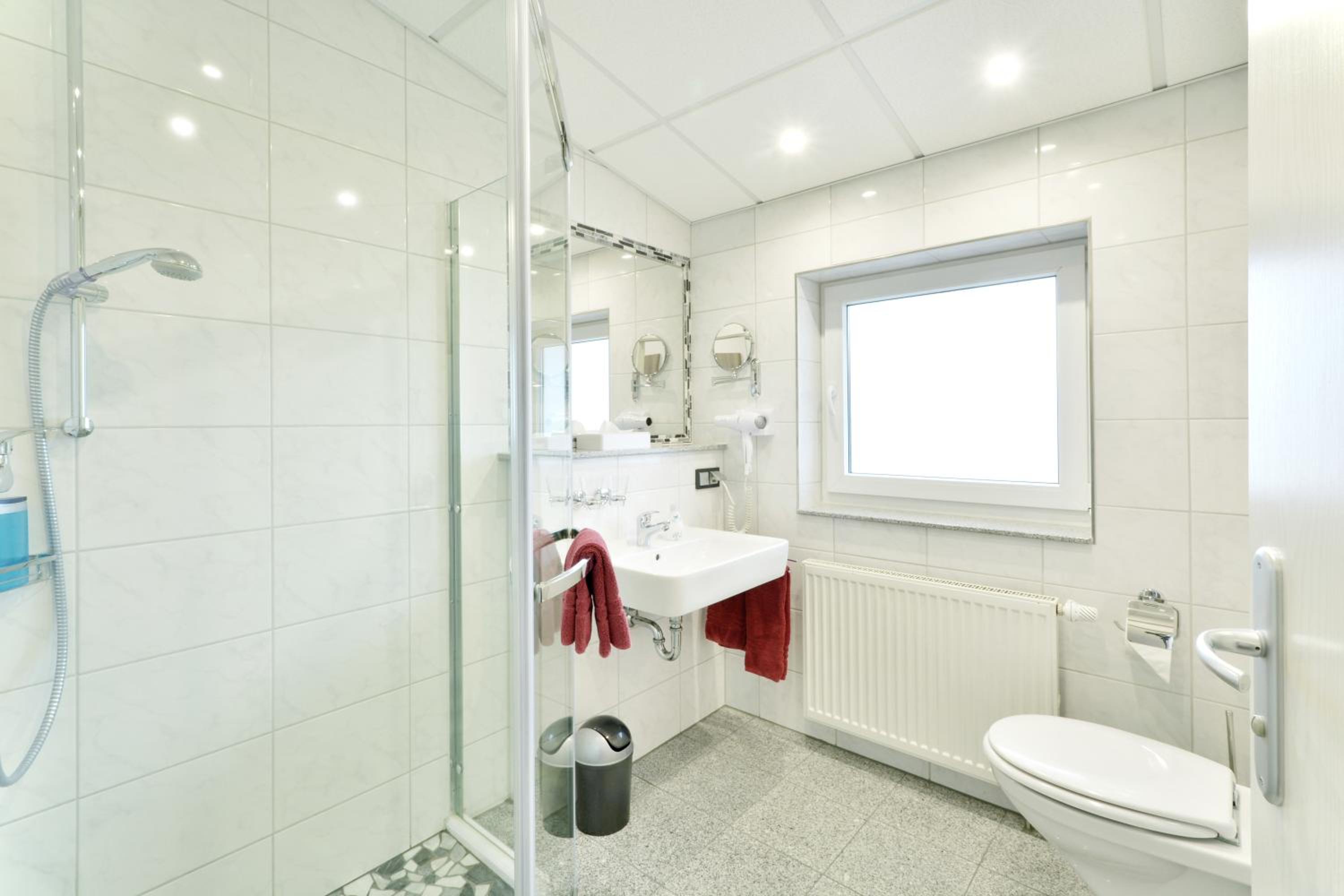 Small Double Room - Photo 4