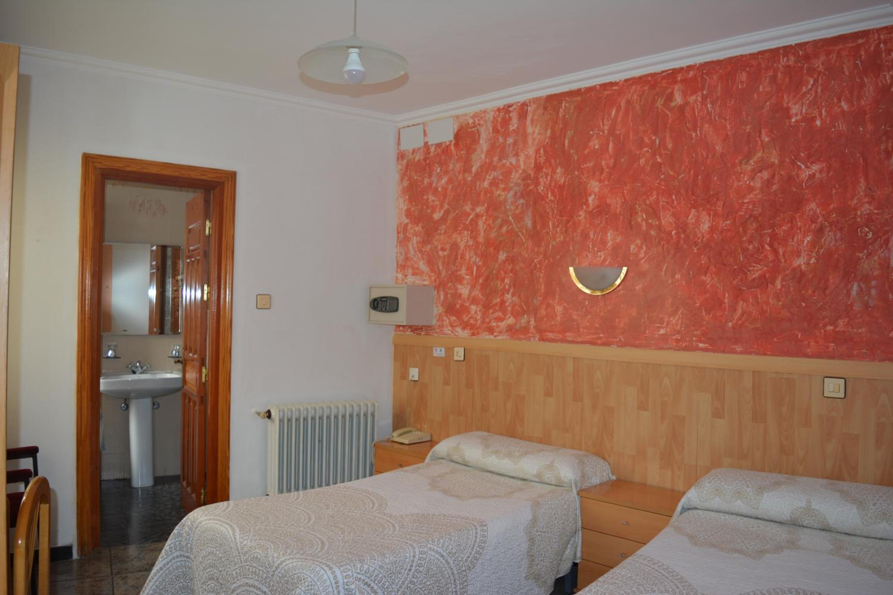 Twin Room photo 2