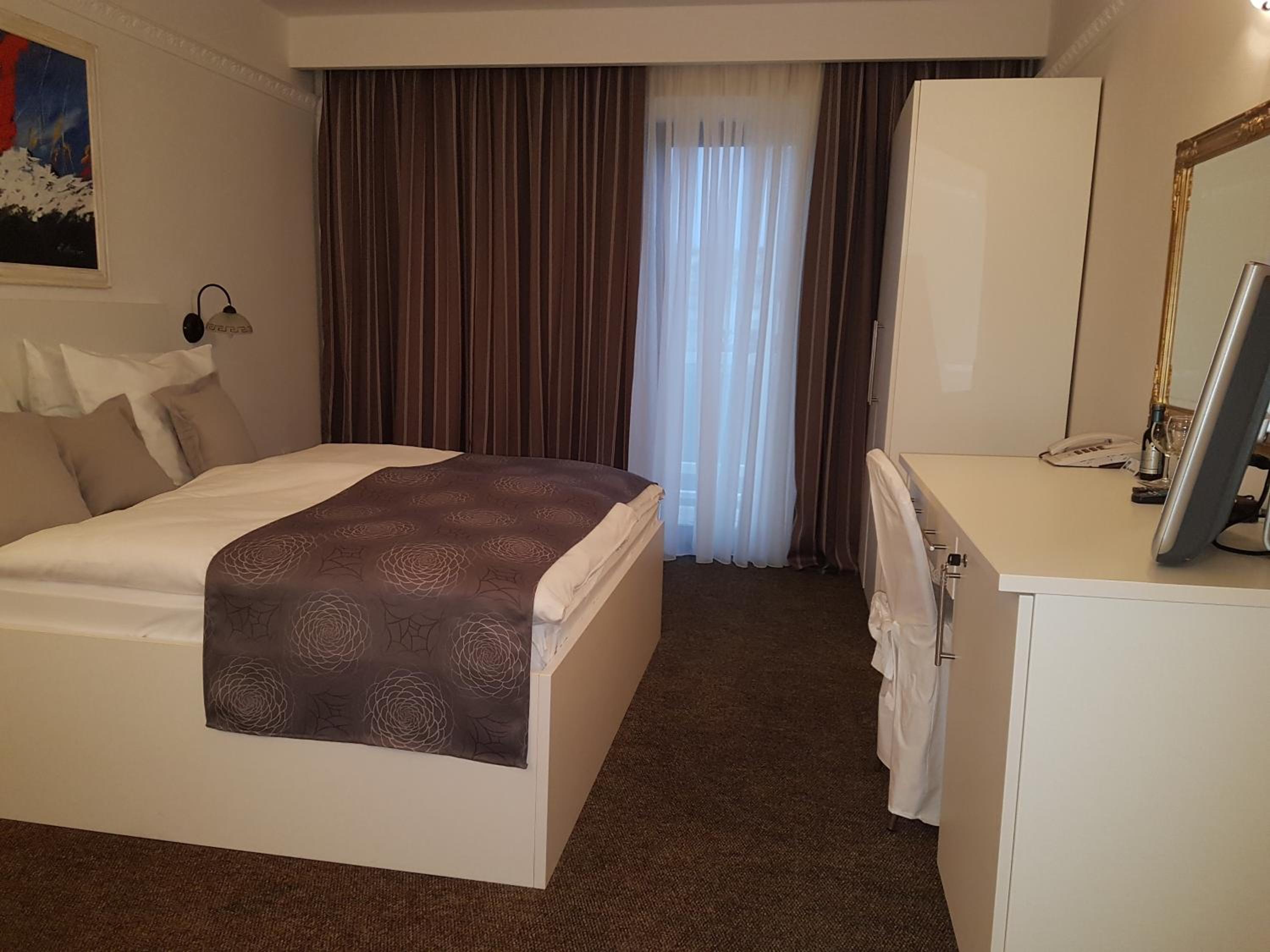 Double Room - Photo 1