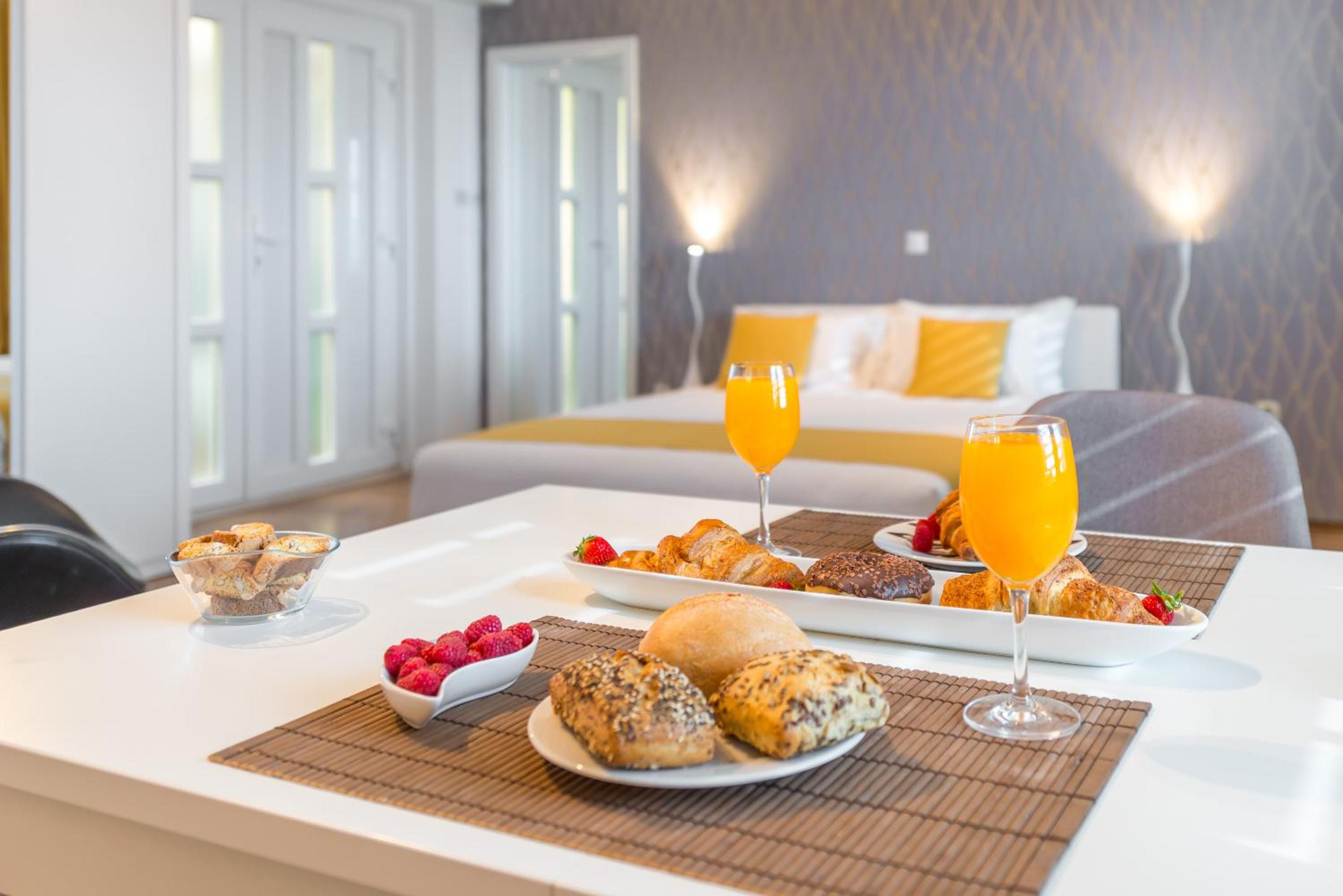 Studio Apartment with Sea View