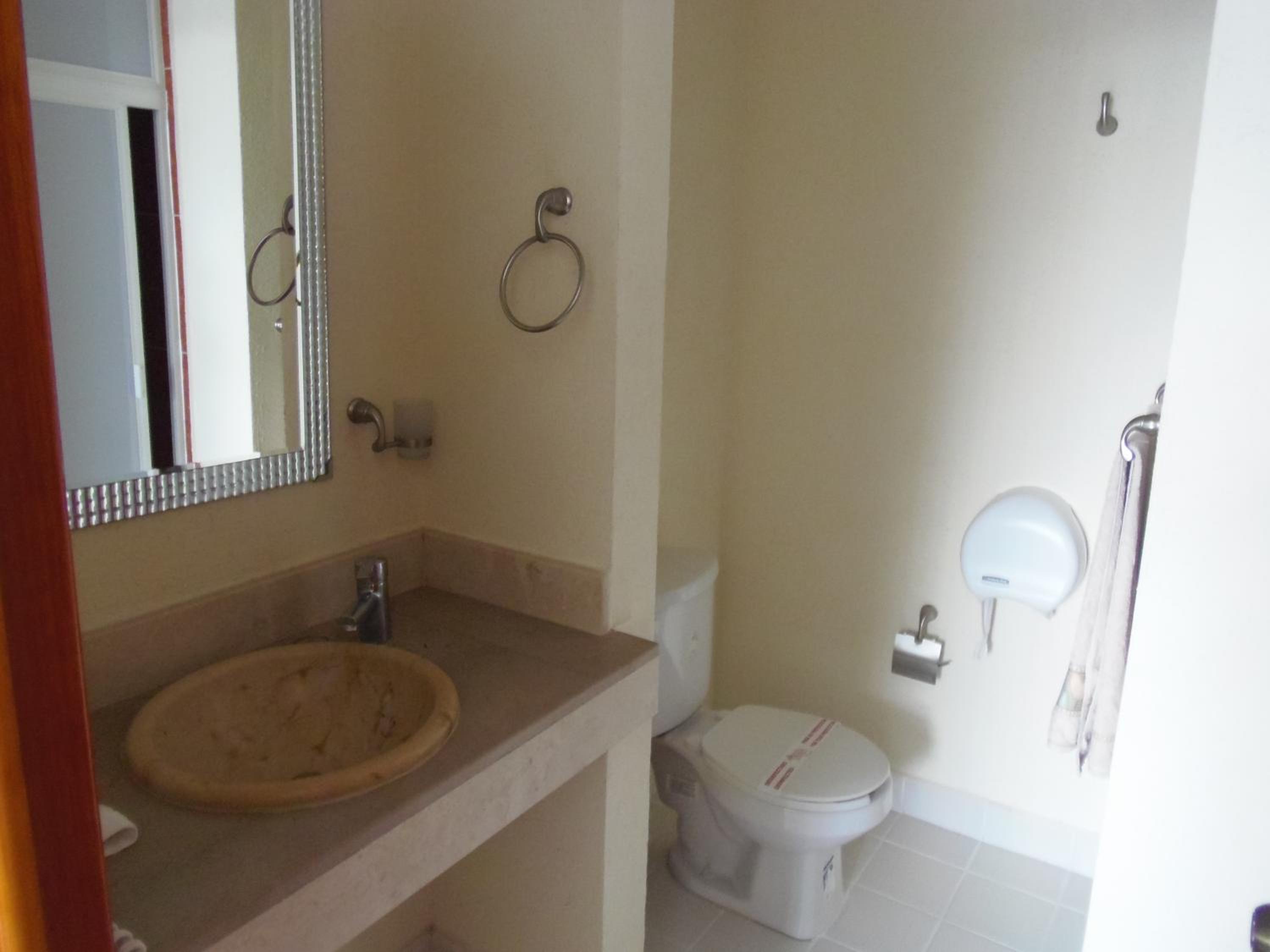 Double Room with Two Double Beds - Photo 8