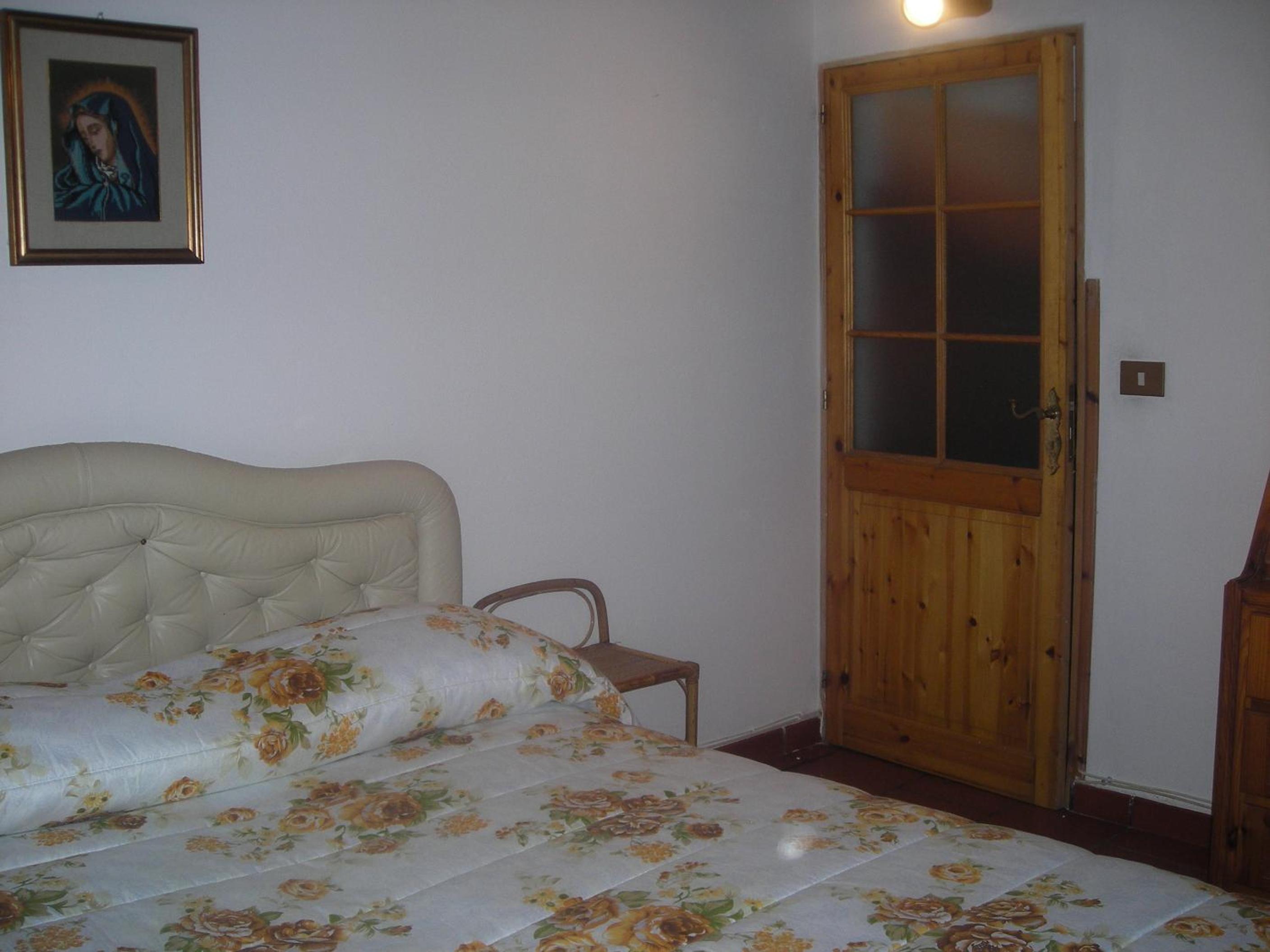 Double Room - Photo 11