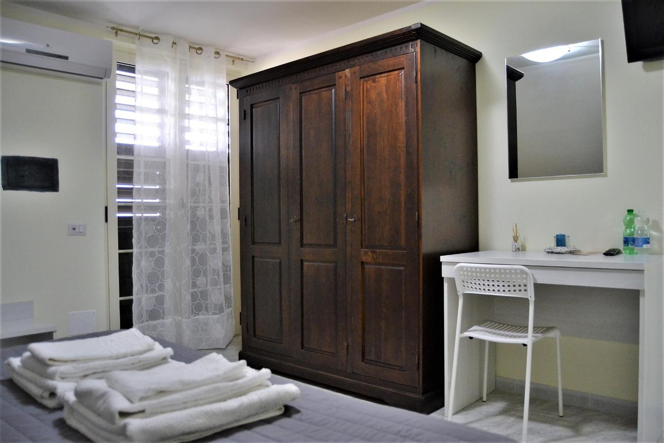 Standard Quadruple Room - Photo 22