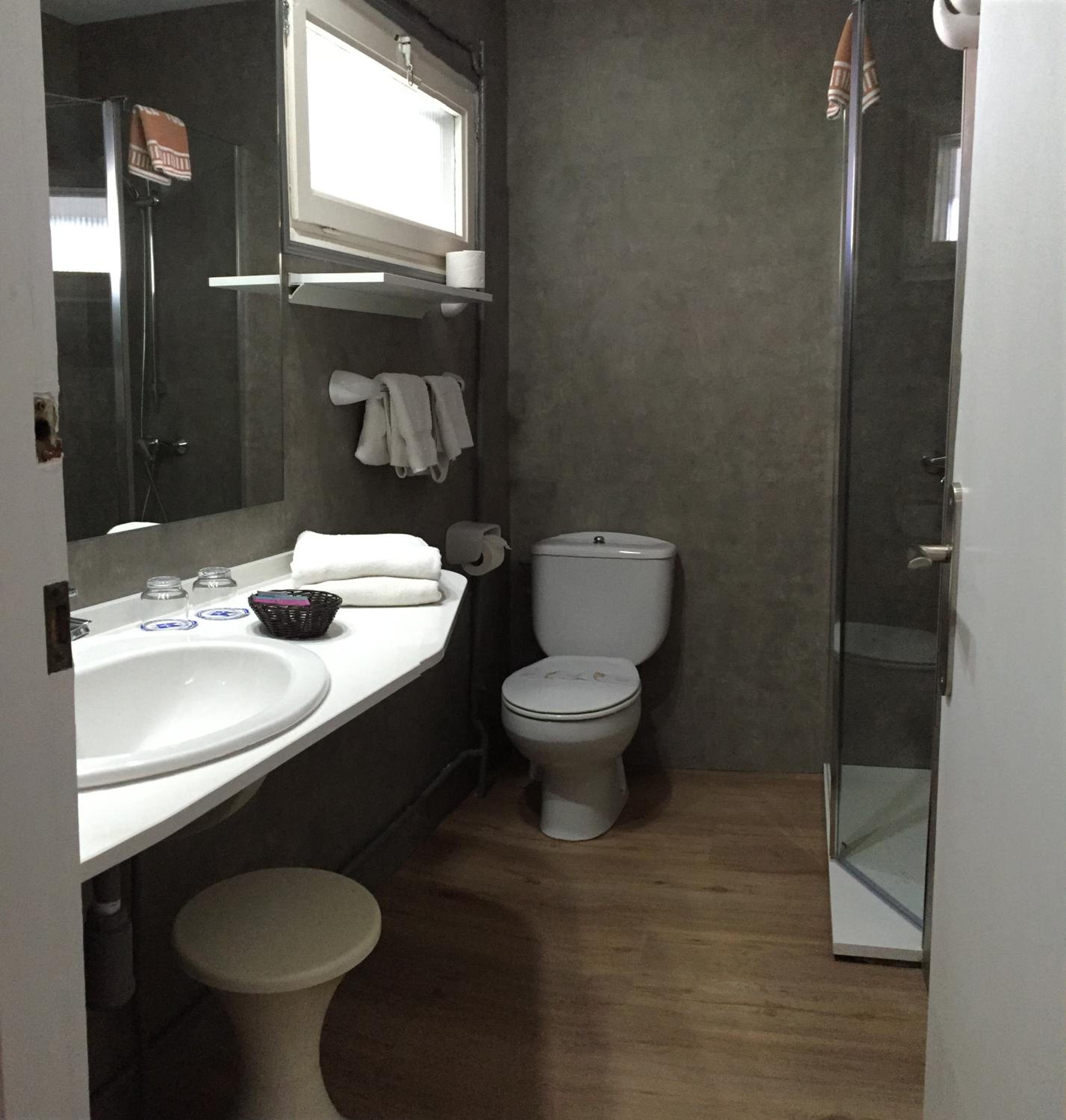 Double or Twin Room photo 3