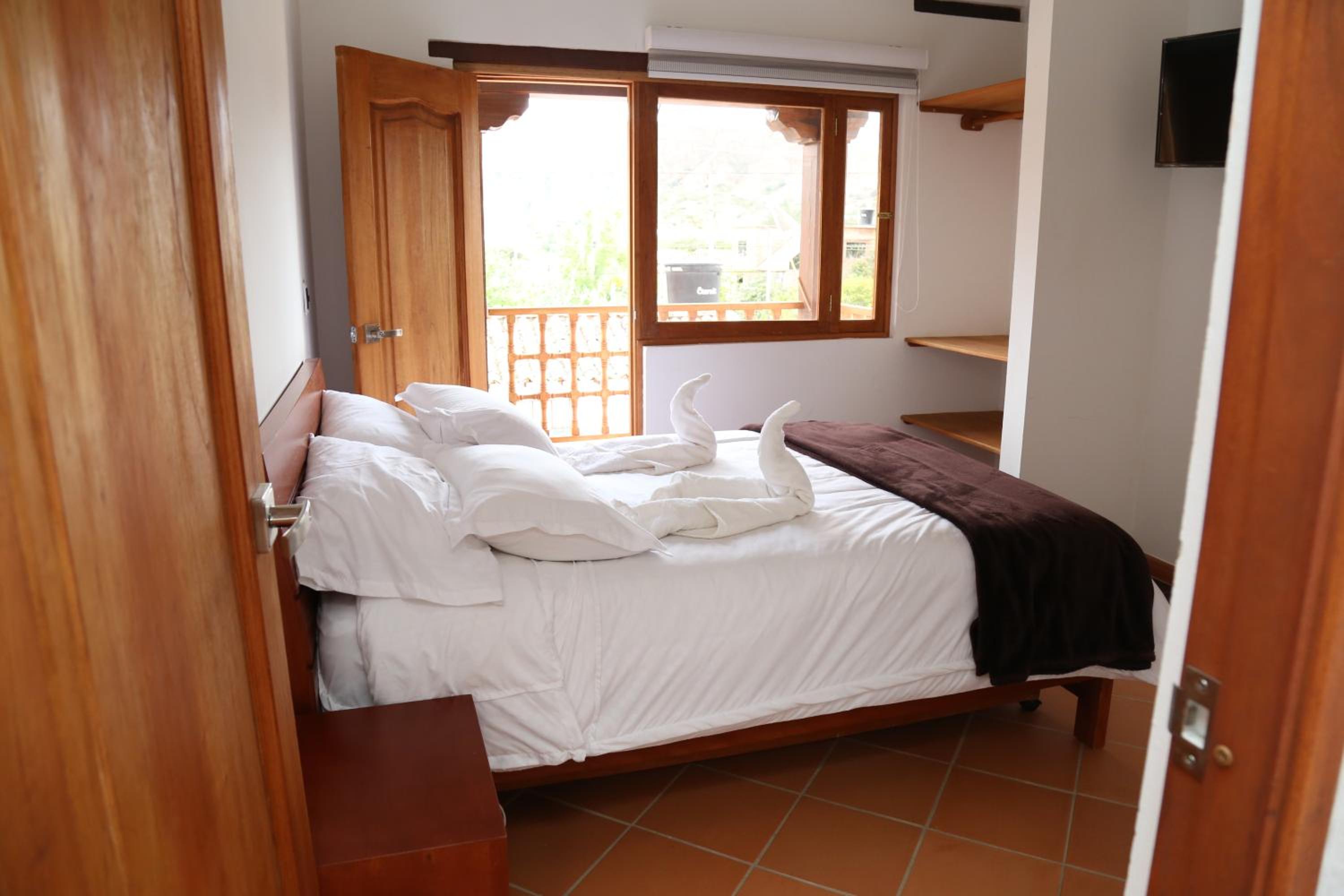Deluxe Double Room with Balcony photo 1