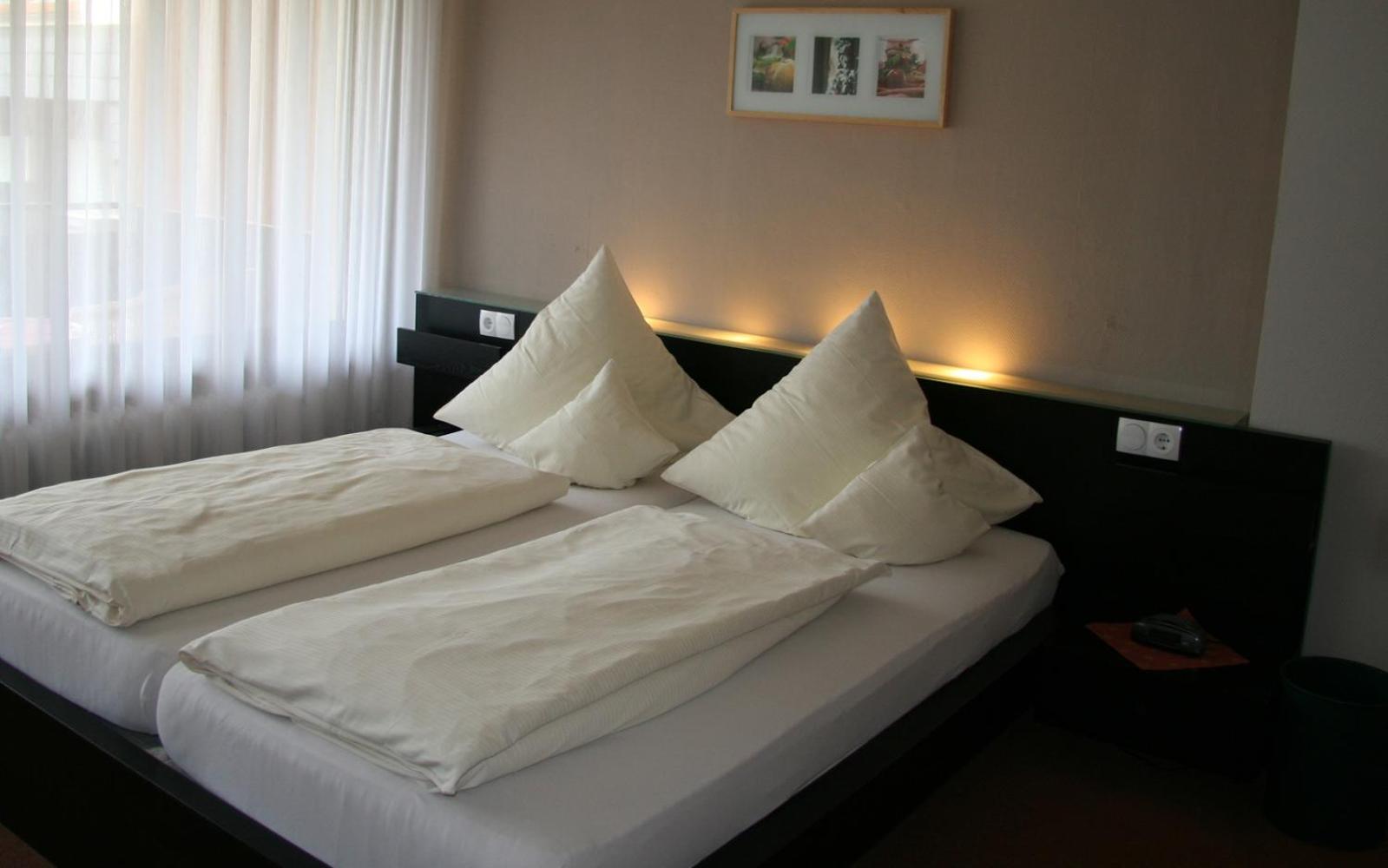 Double Room - Photo 3