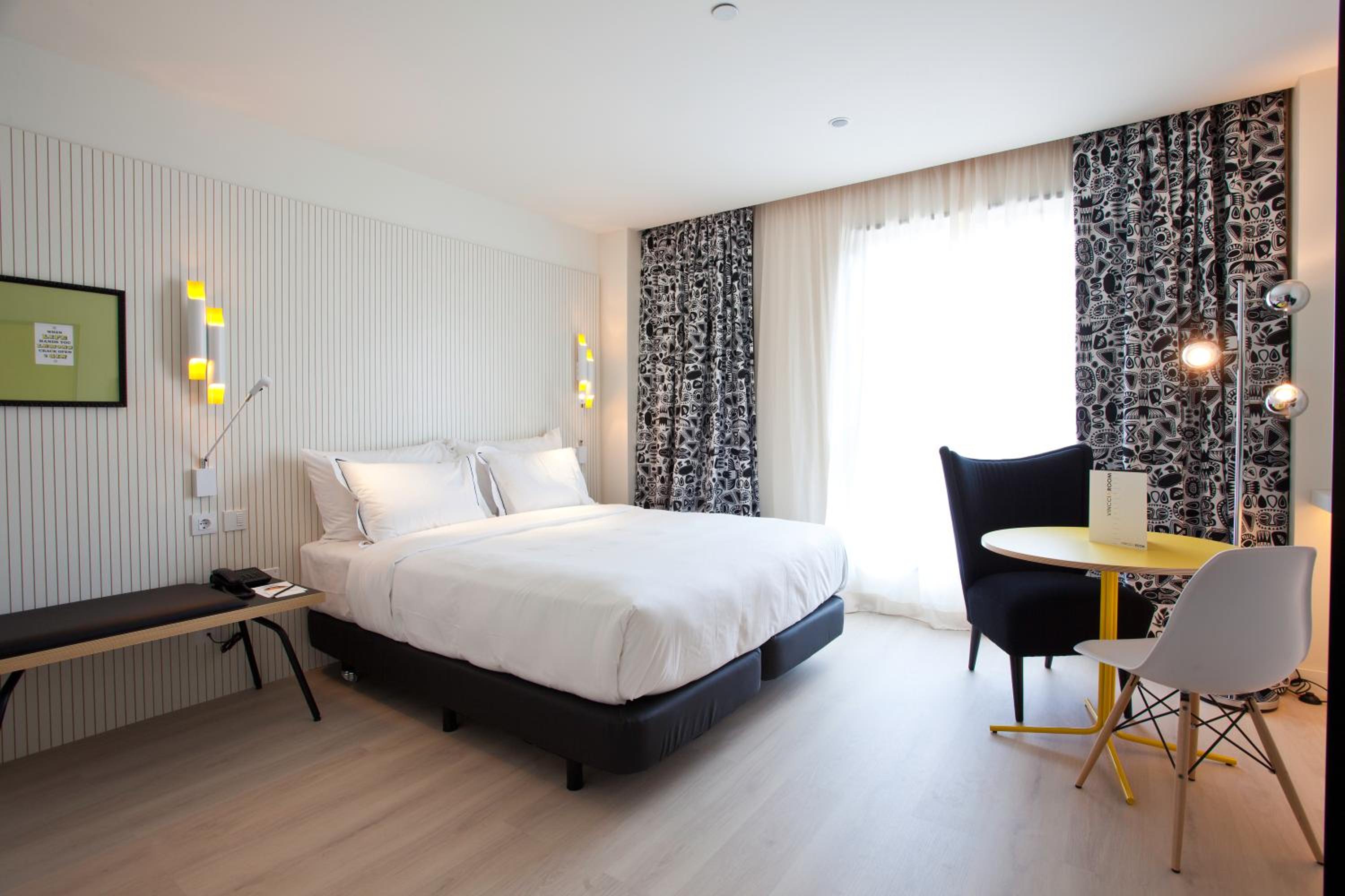 Vincci Room