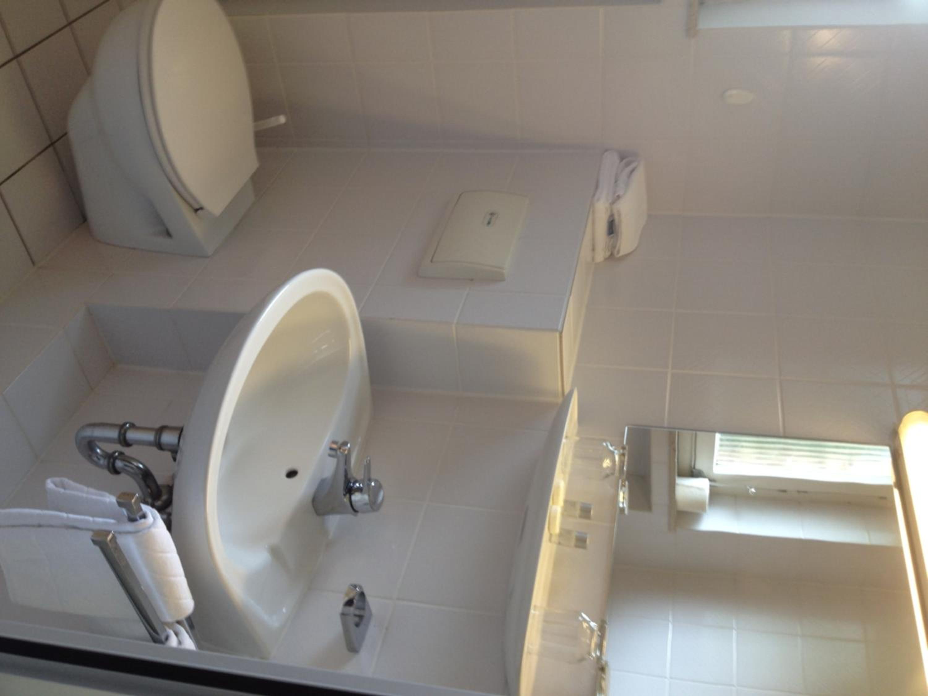 Double Room - Photo 6