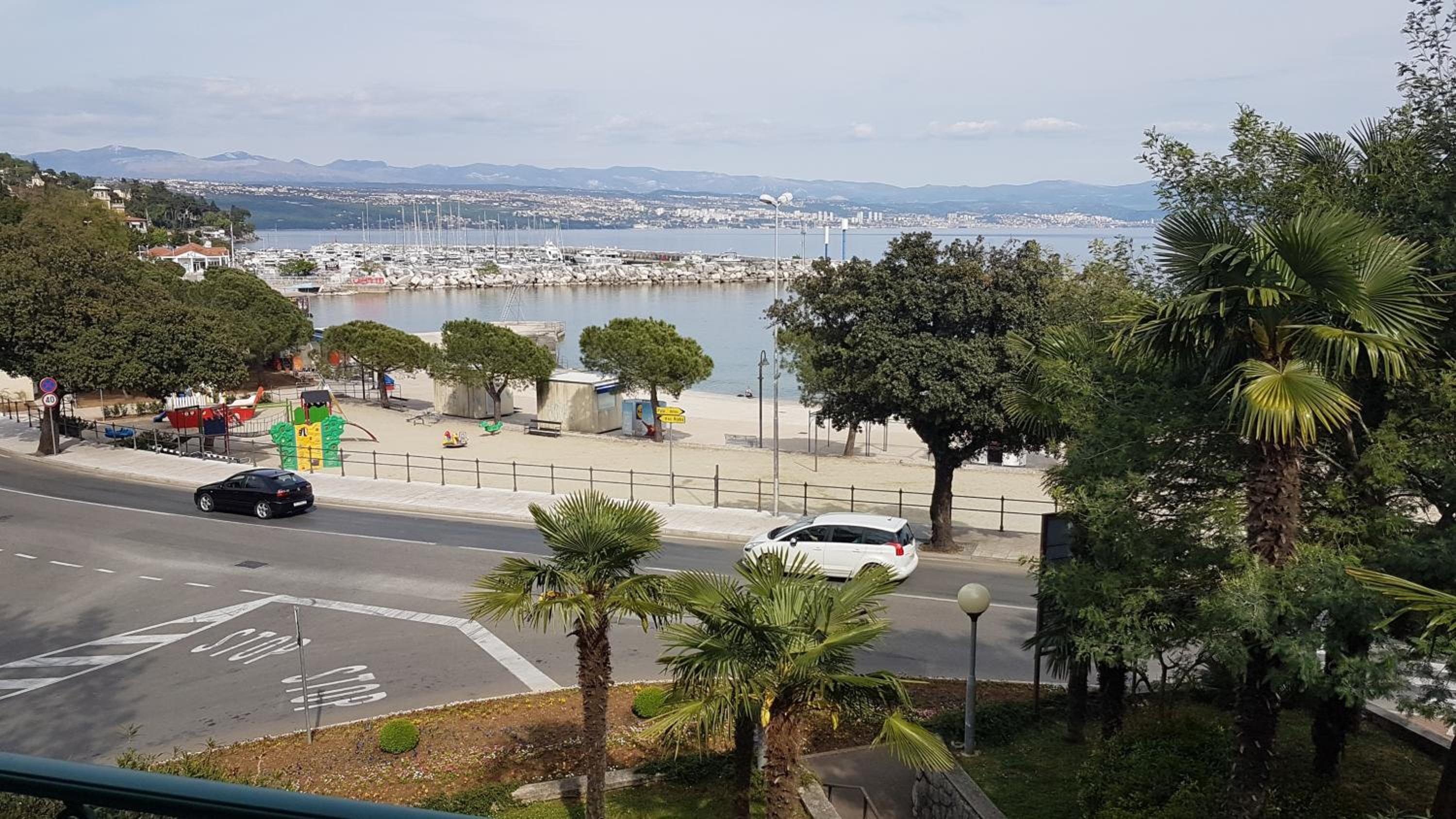 Apartment with Sea View photo 3