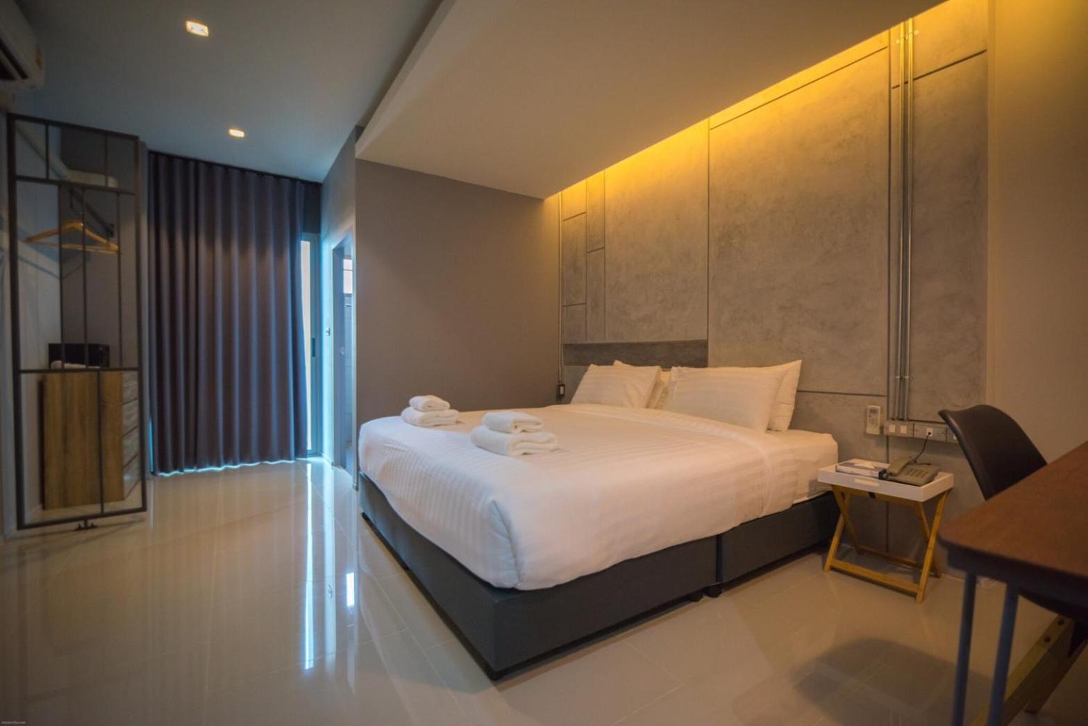 Deluxe Double Room photo 3