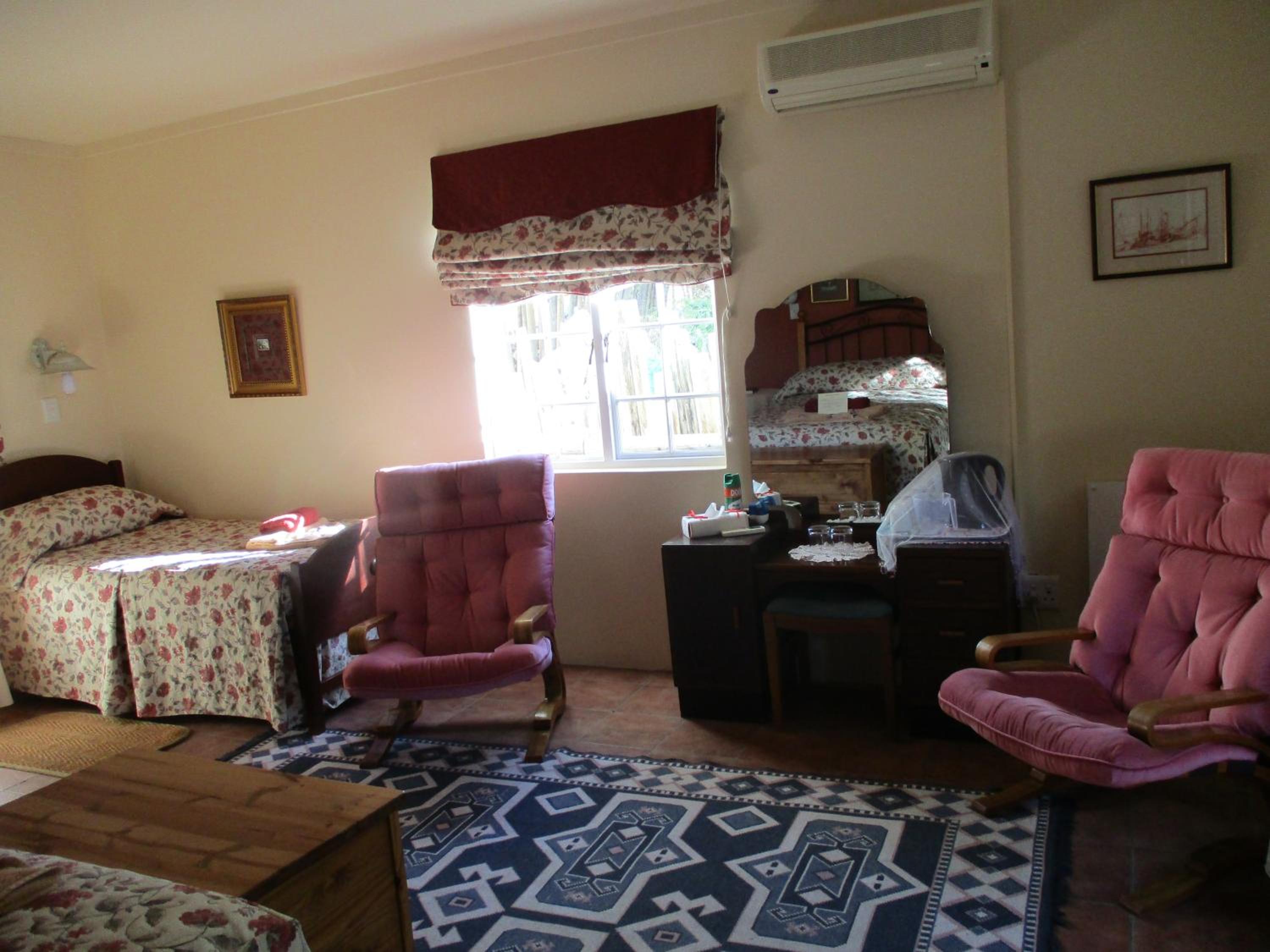 Family Room photo 2