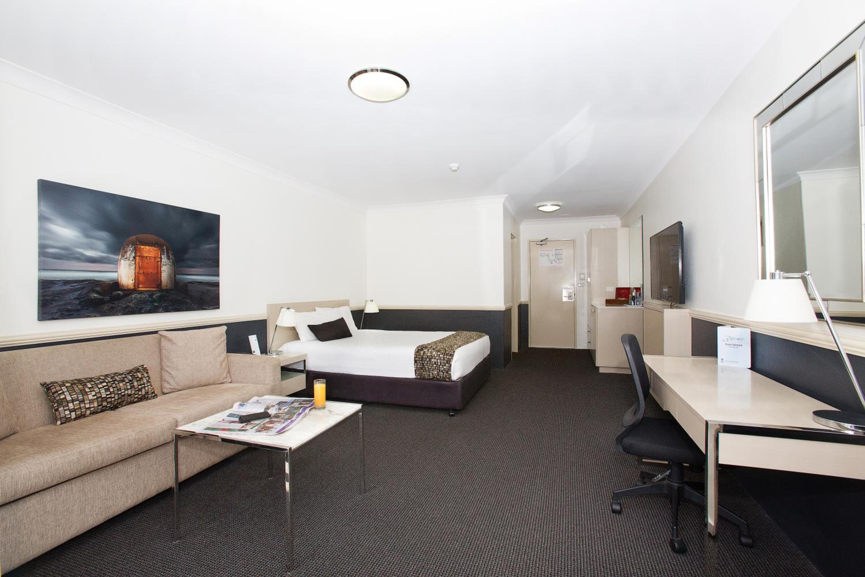 Deluxe Queen Room - Photo 4