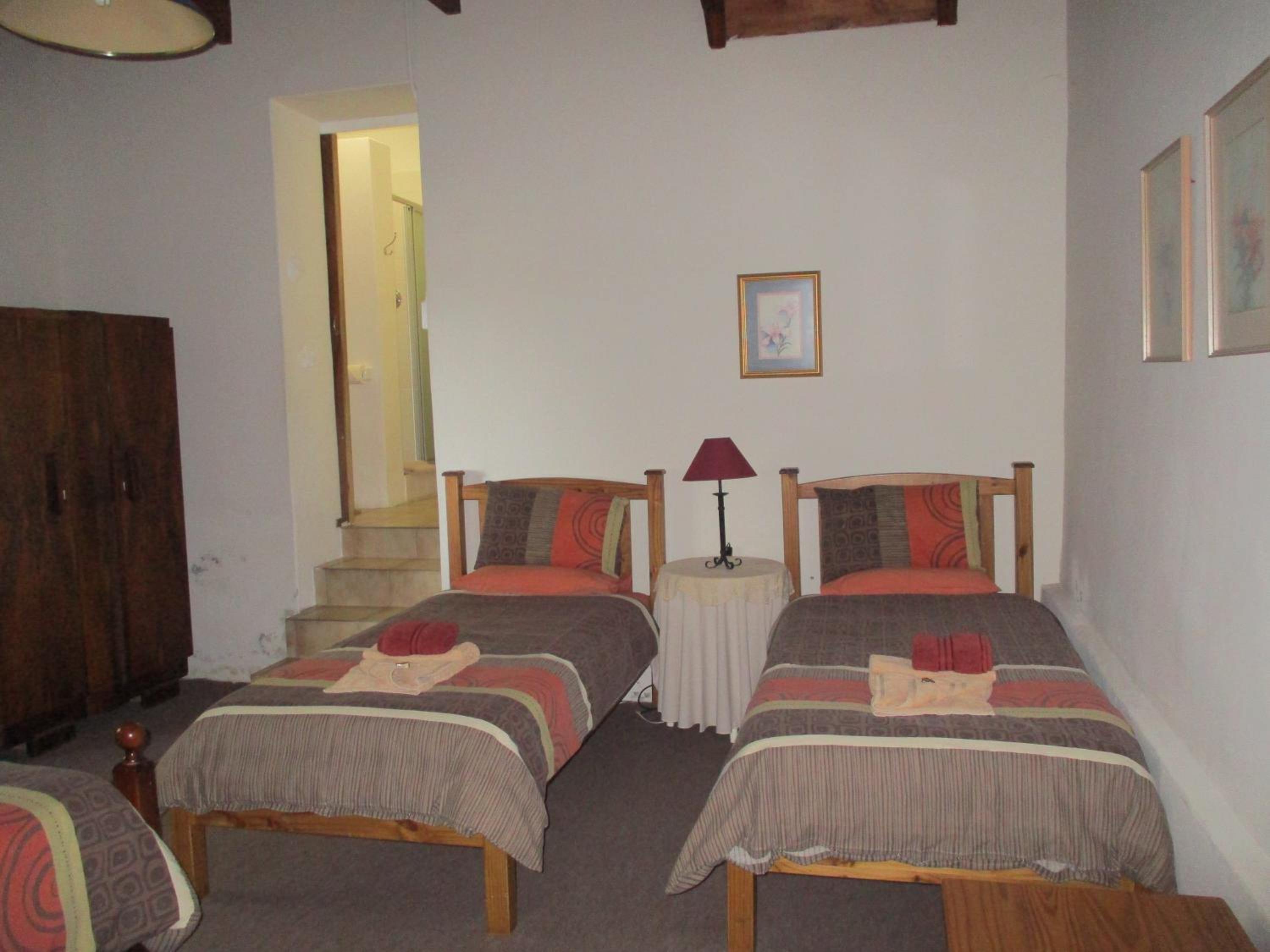 Family Room - Photo 2