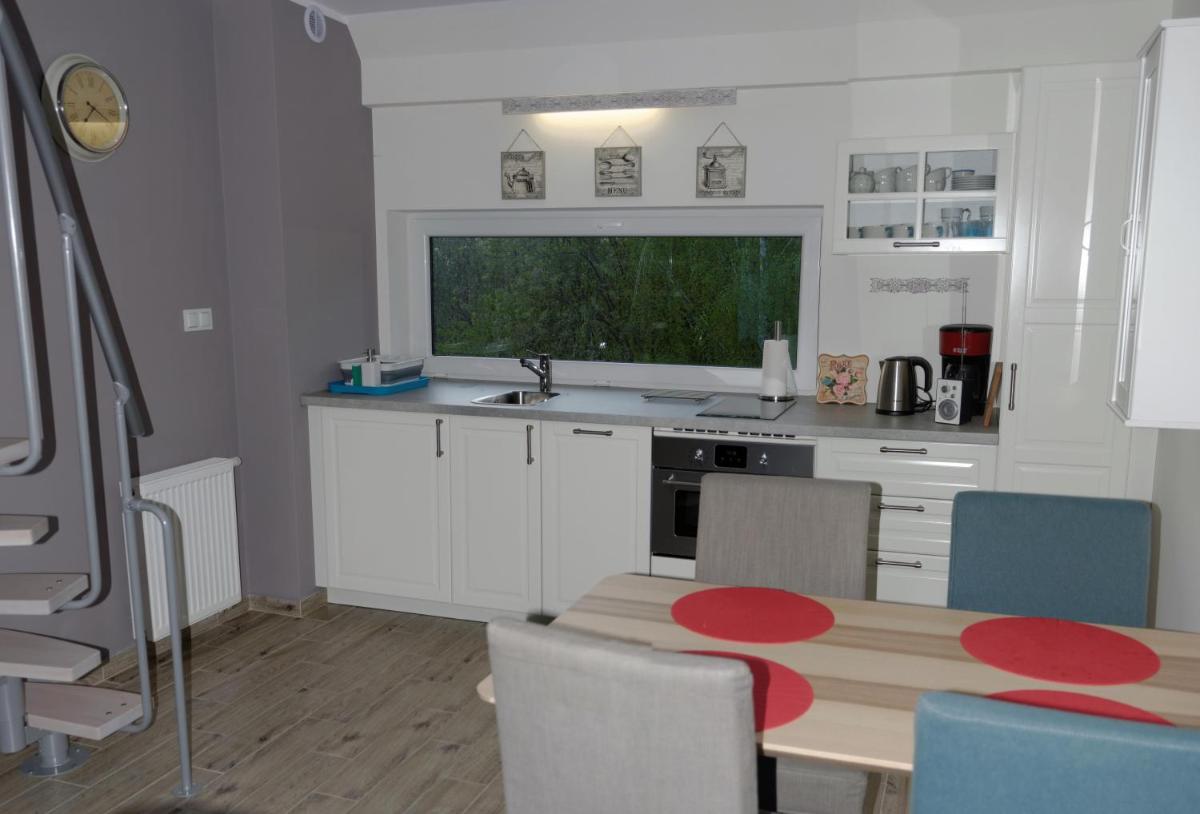 Apartment - Split Level photo 2