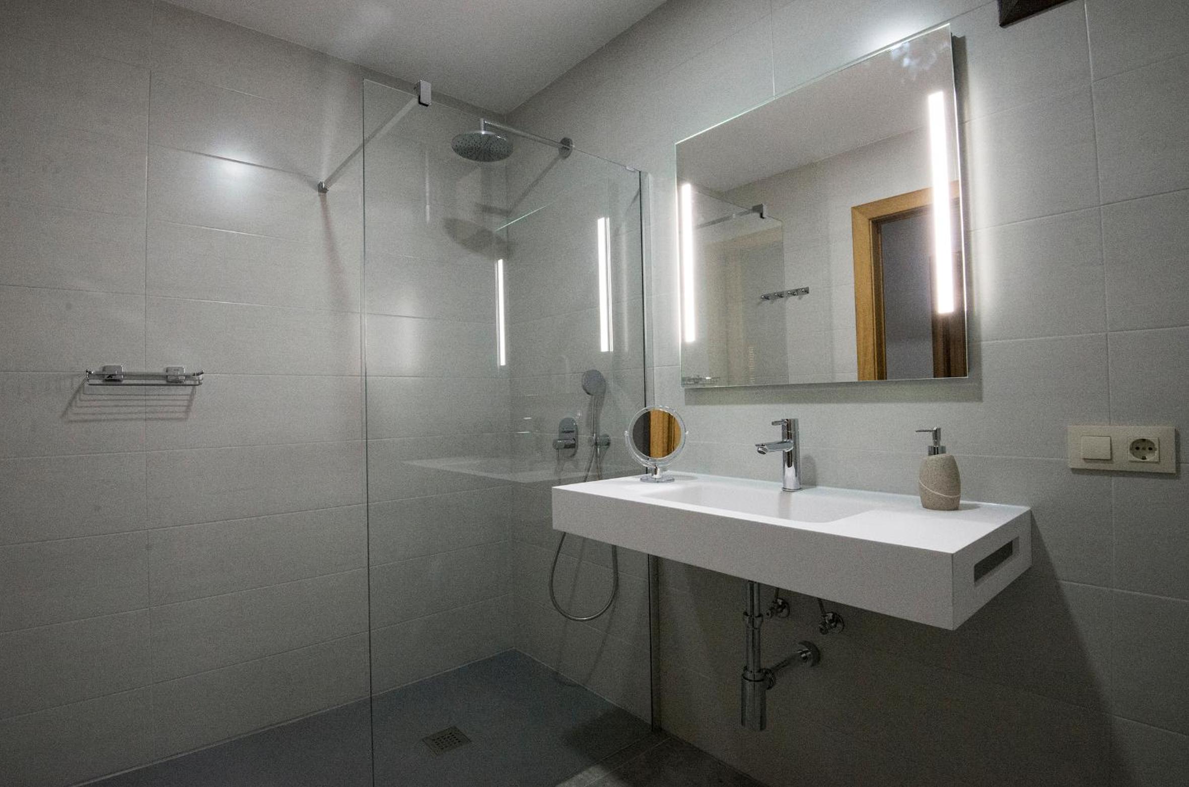 Three-Bedroom Villa photo 3