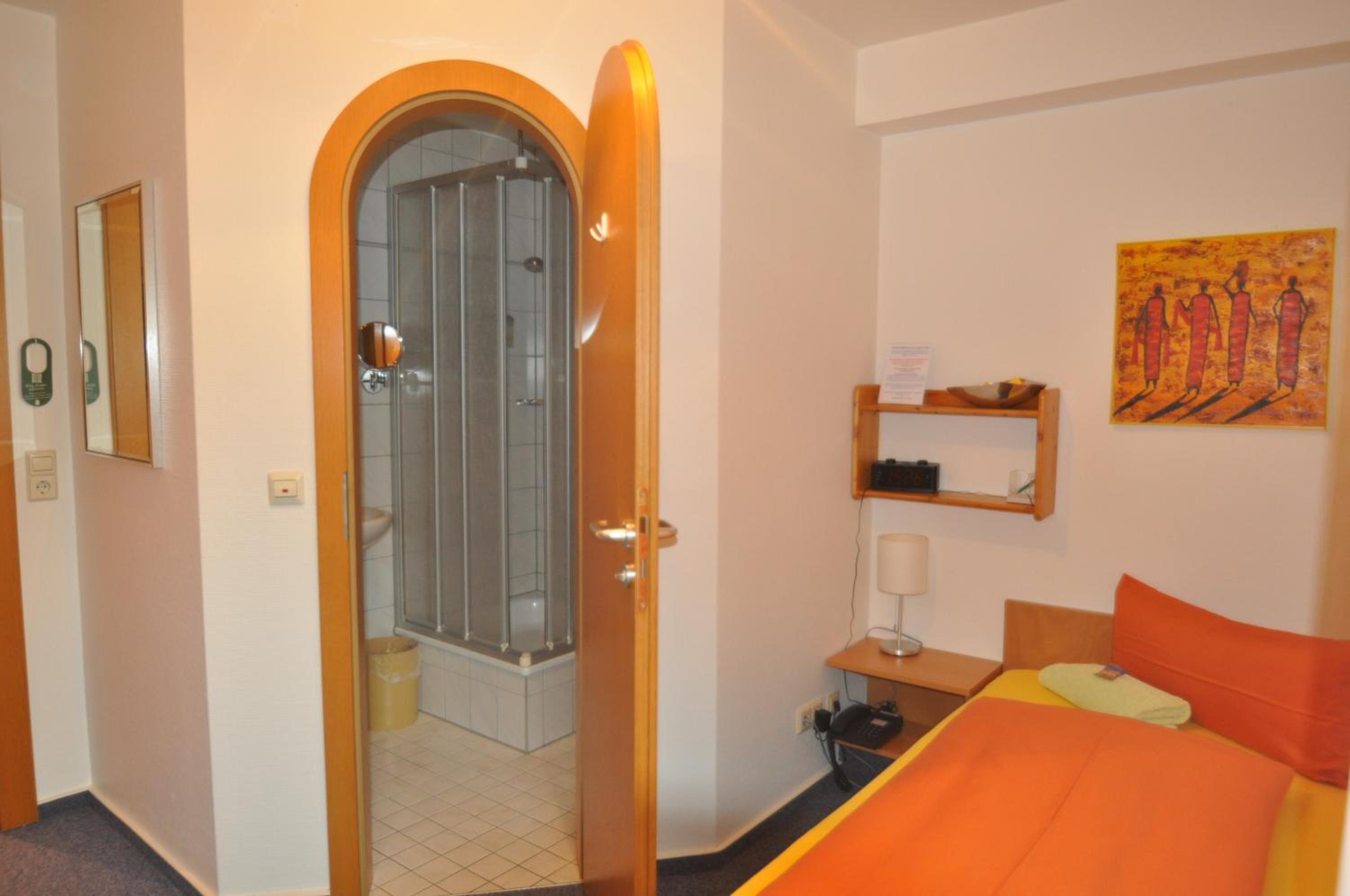 Standard Single Room photo 3