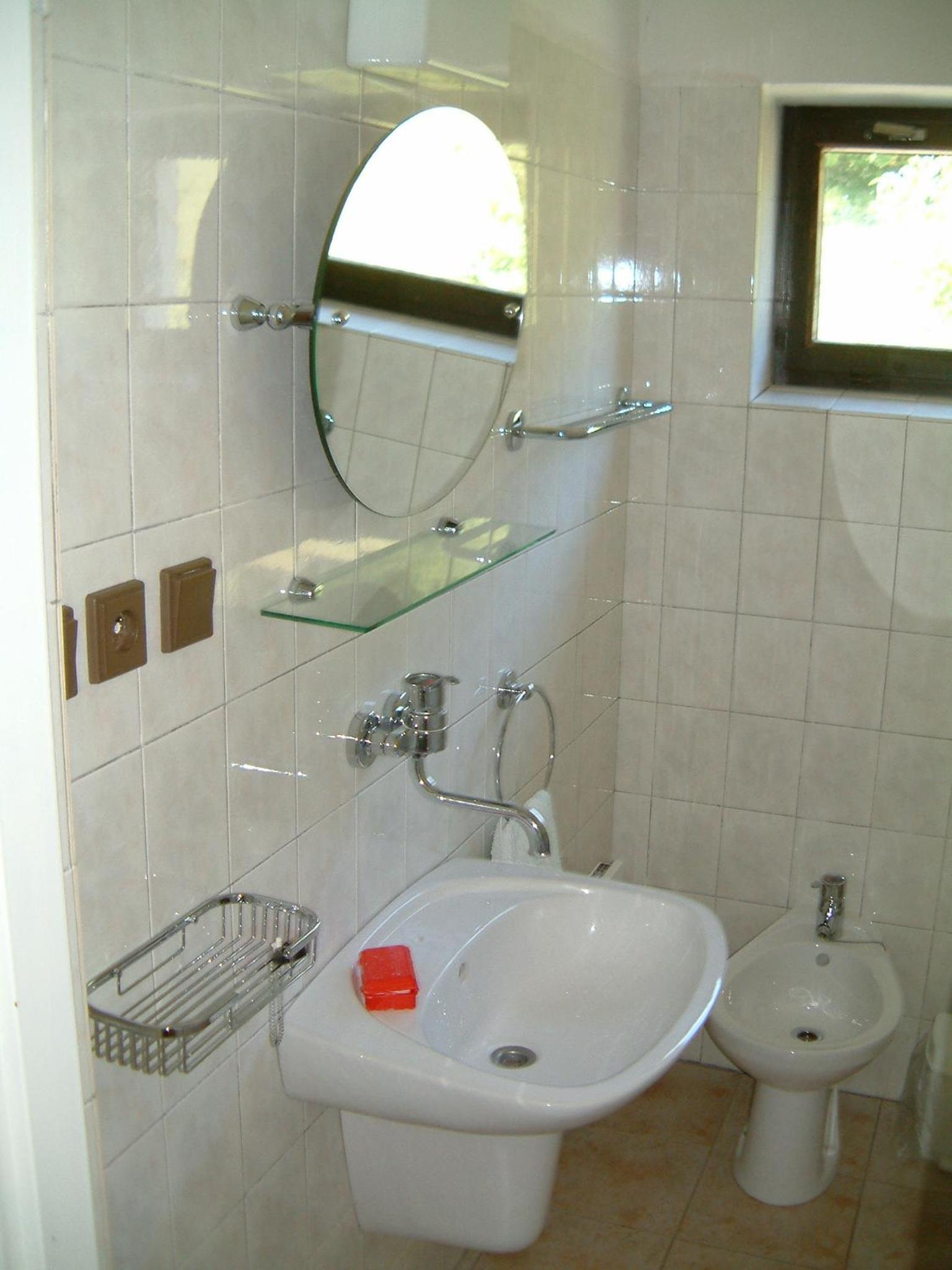 Two-Bedroom Apartment - Photo 9