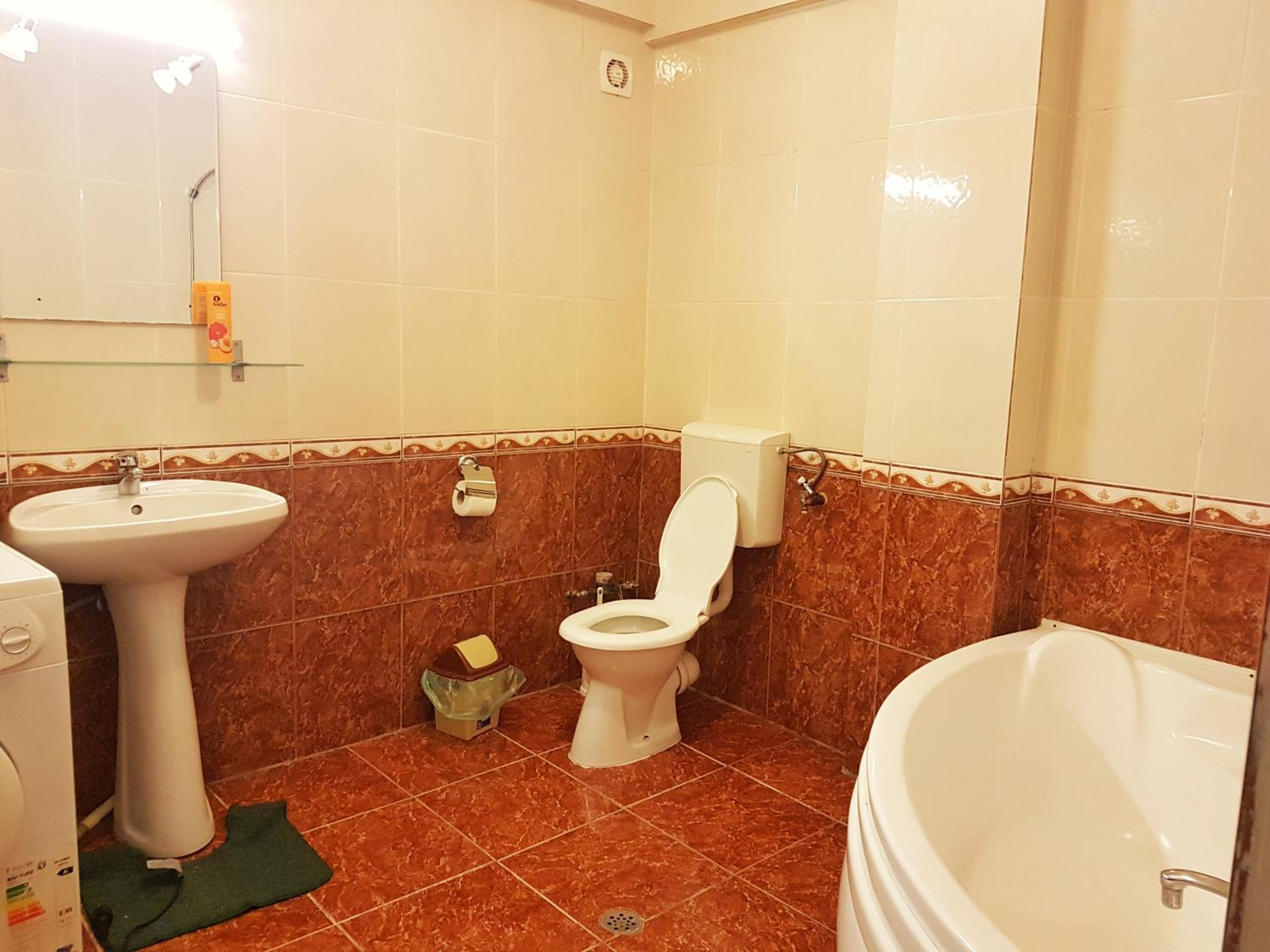 Two-Bedroom Apartment (4 Adults) - Photo 8