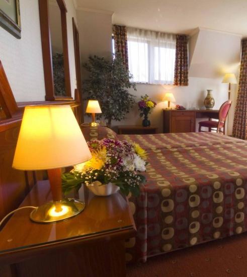 Standard Double Room - Photo 7