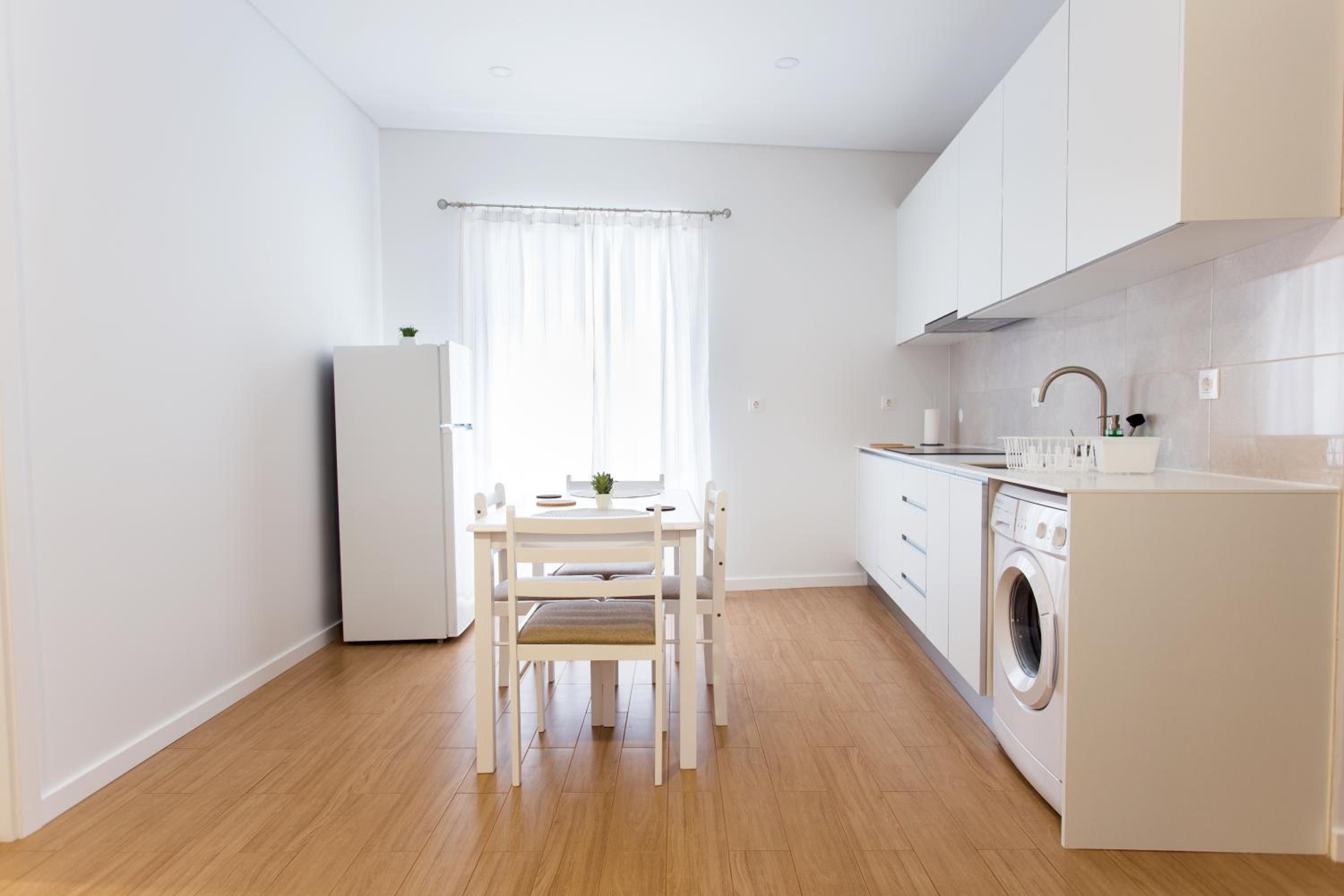 Apartment - Photo 4