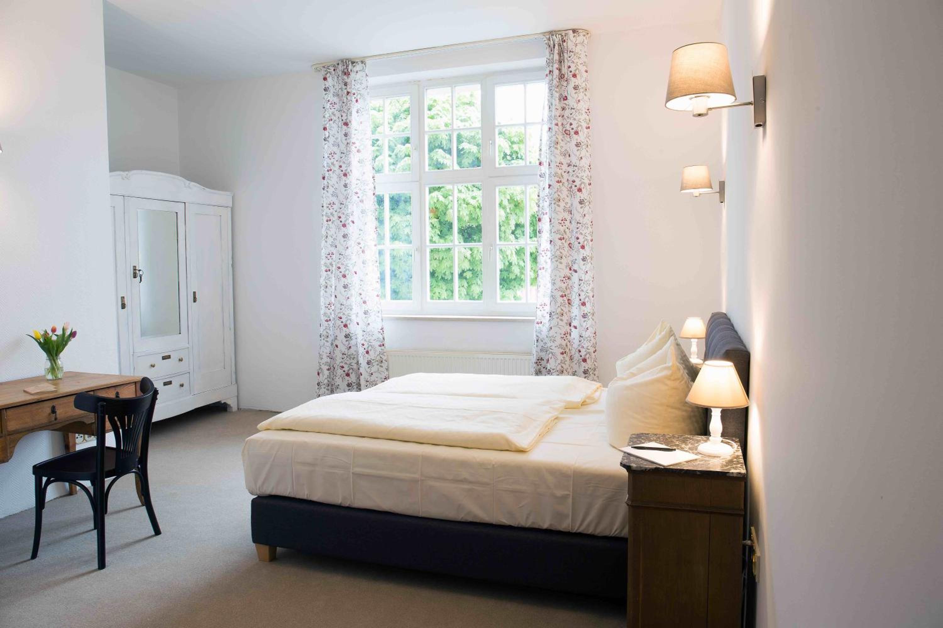 Double or Twin Room with Bathroom