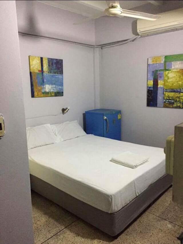 Economy Double Room - Photo 9