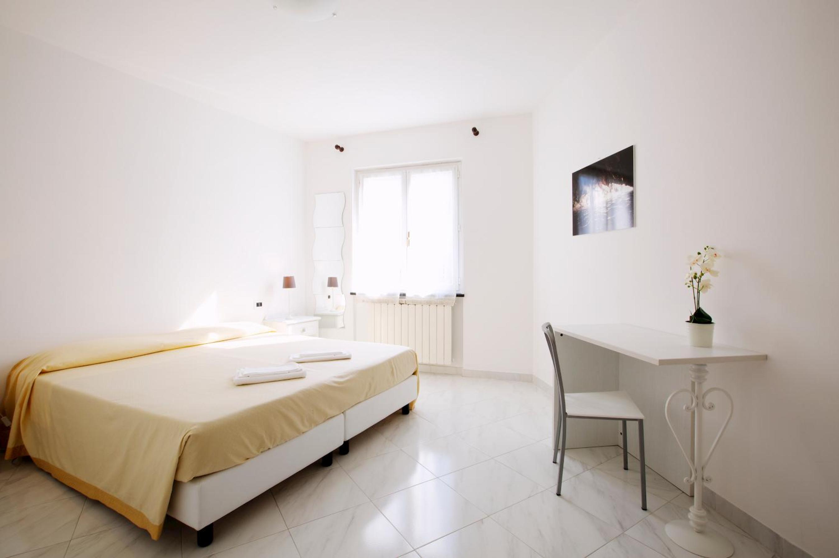 Two-Bedroom Apartment  Centro Storico photo 1
