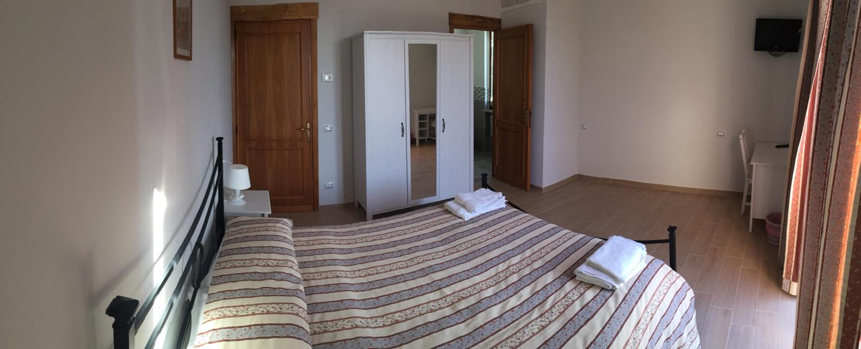 Double Room with Private Bathroom photo 1