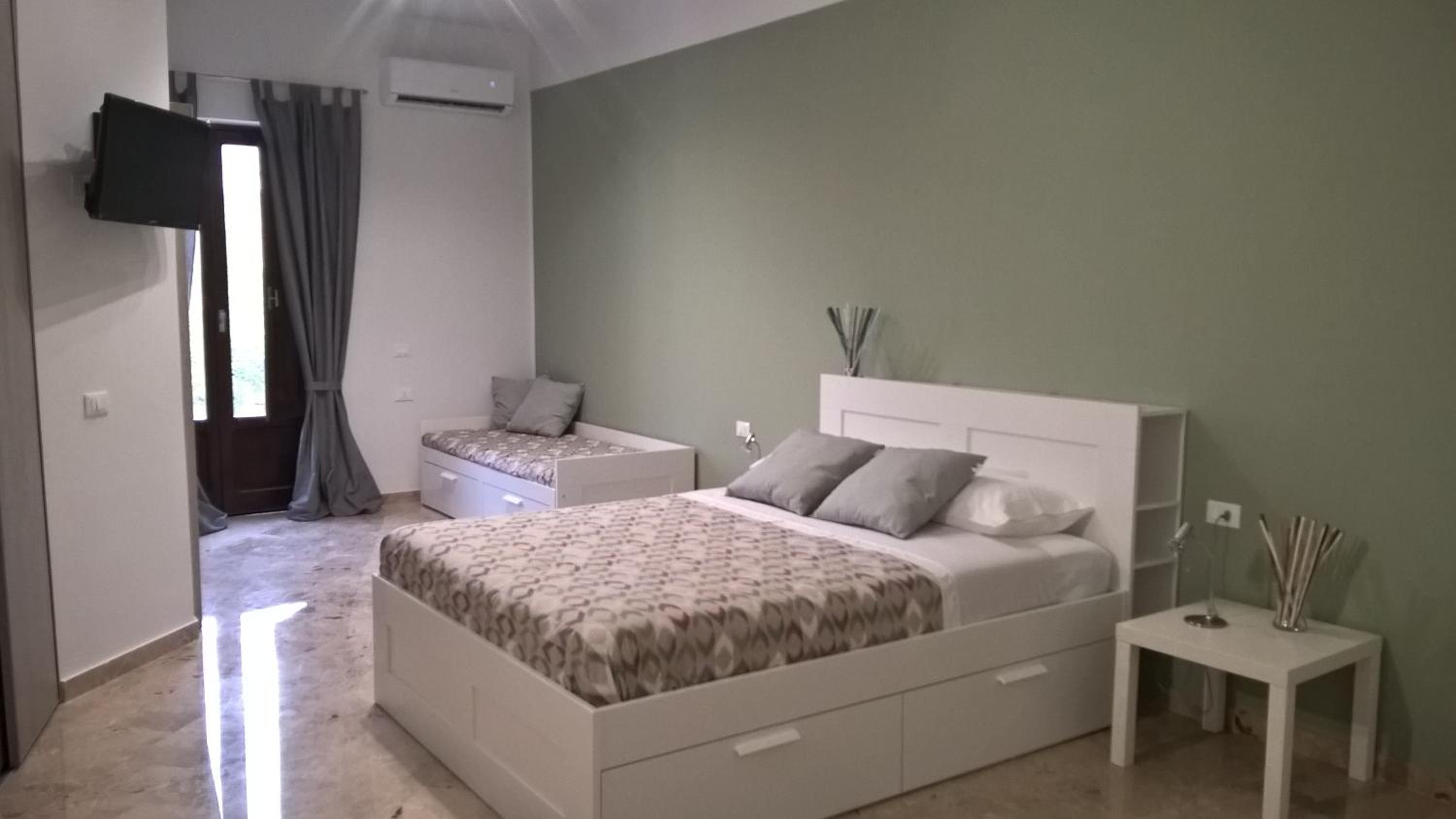 Quadruple Room with Bathroom