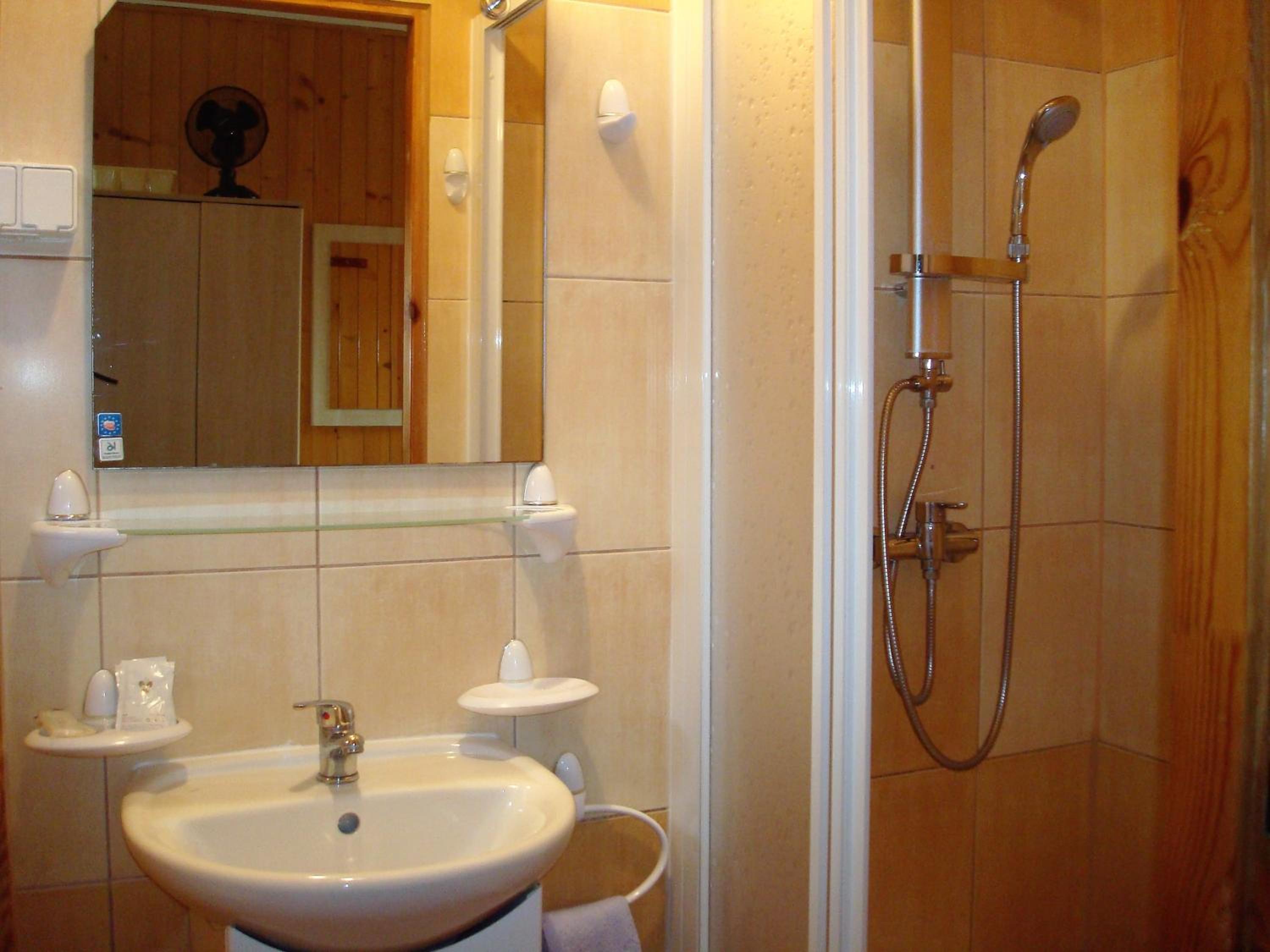 Double Room with Private Bathroom photo 3