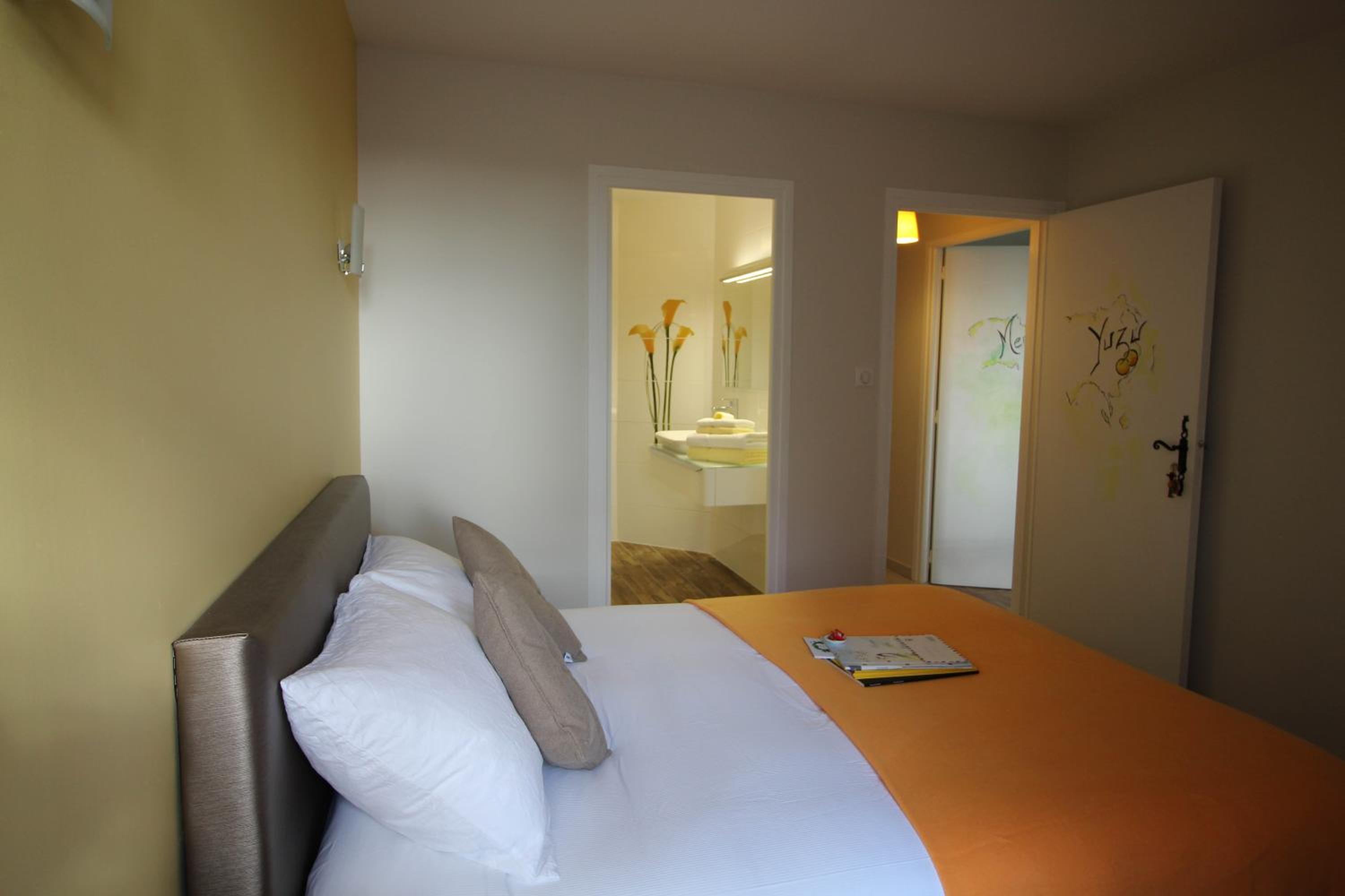 Double Room with Garden View photo 3
