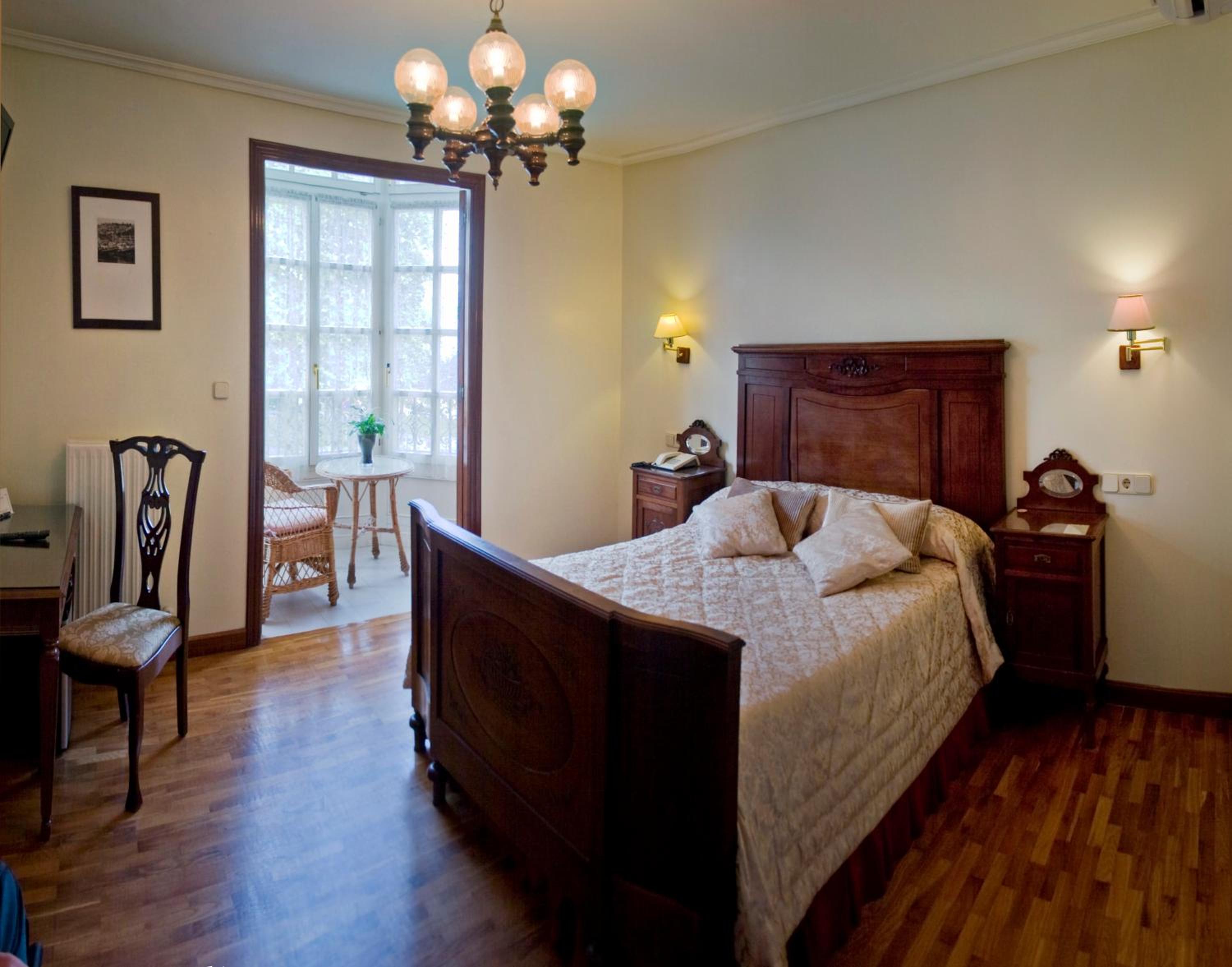 Double or Twin Room photo 2