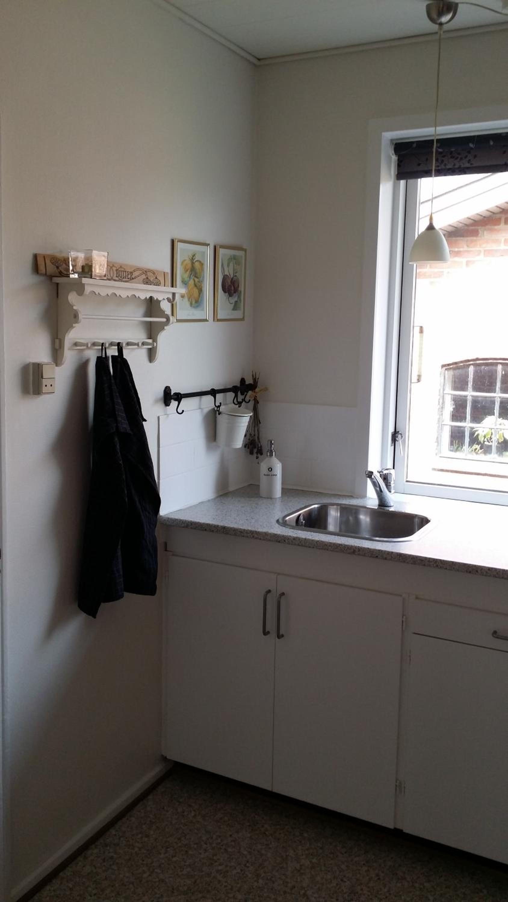 Apartment with Shower - Photo 4