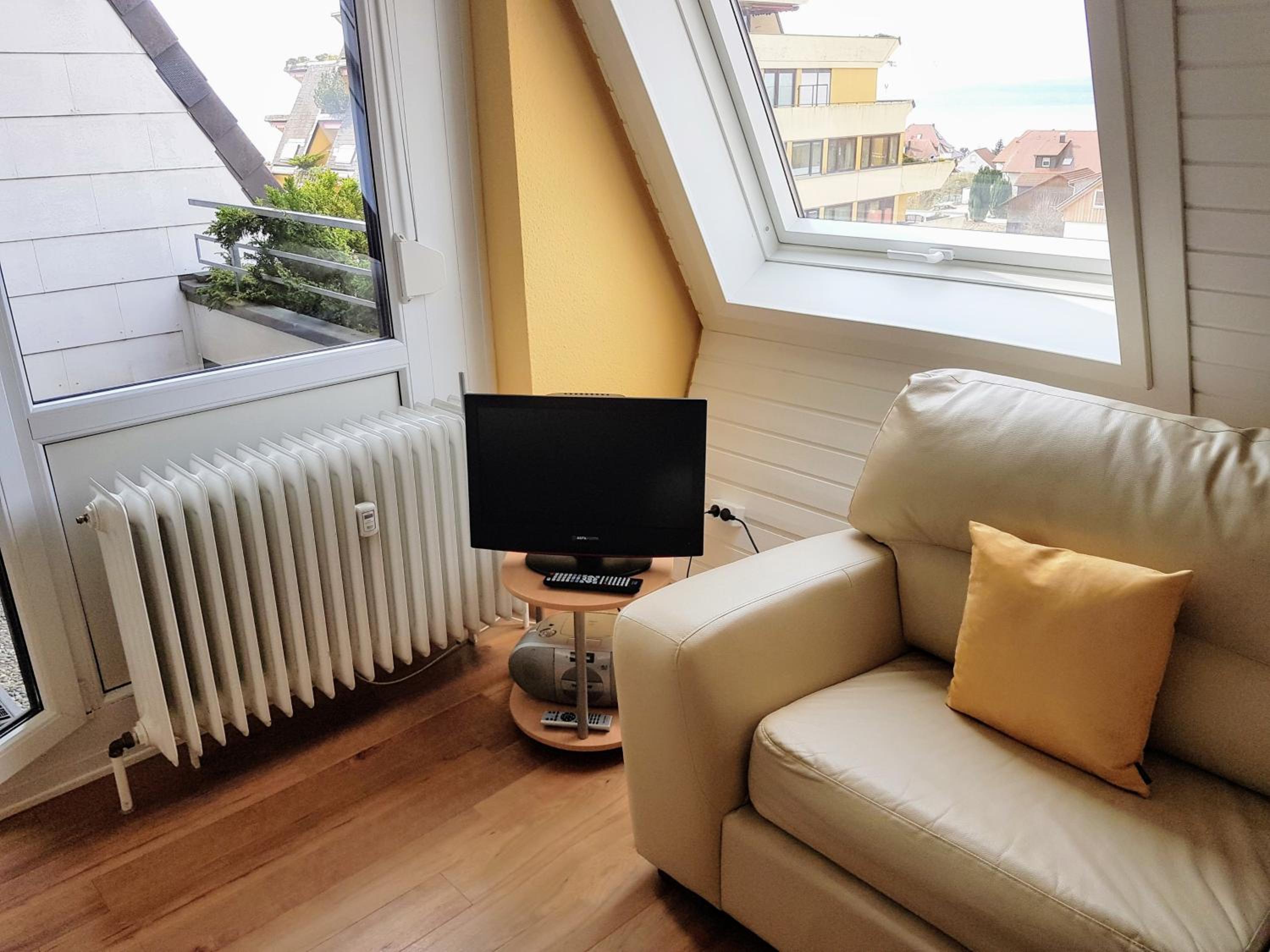 Apartment with Lake View photo 3