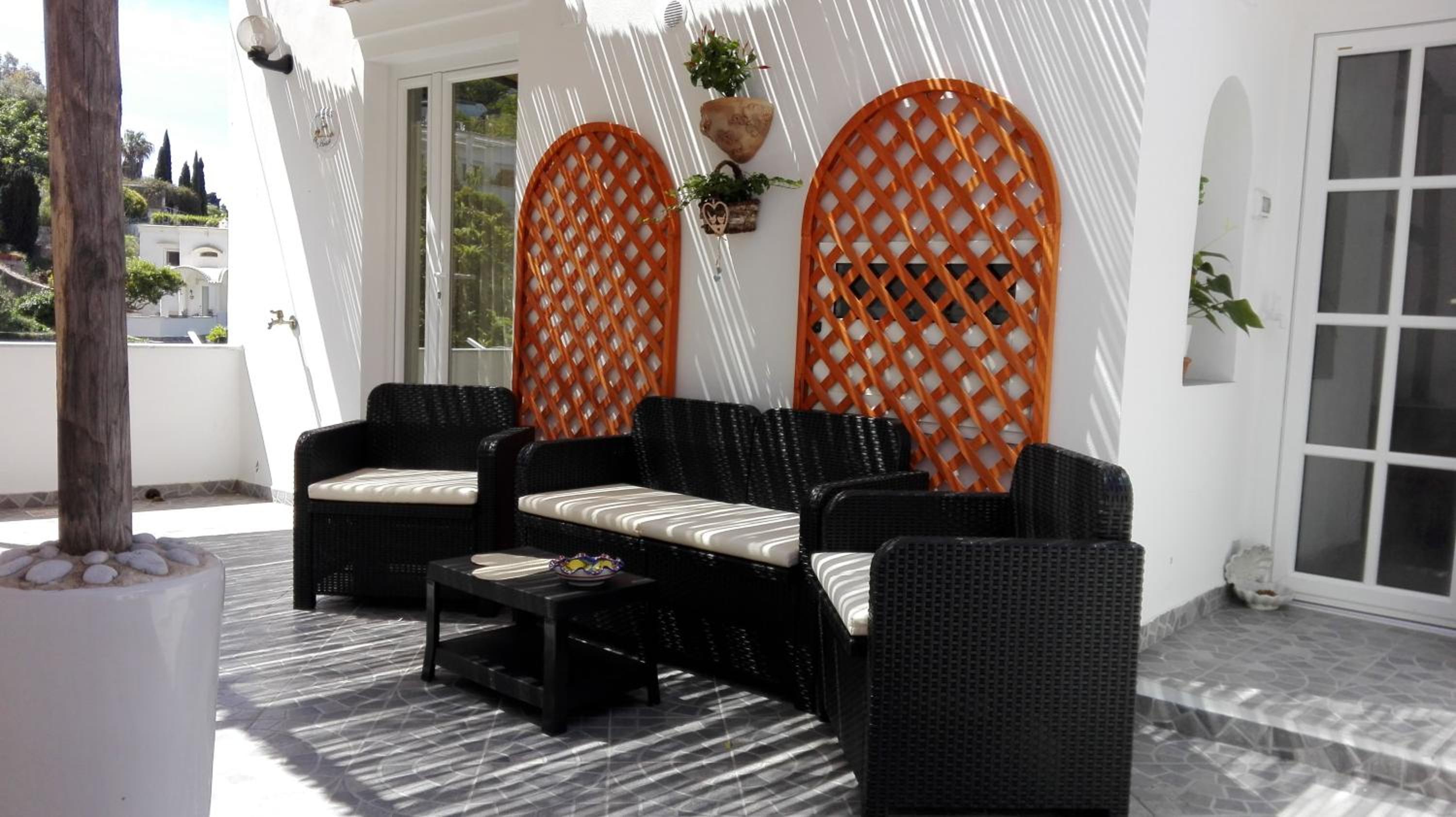 Apartment with Terrace - Photo 37