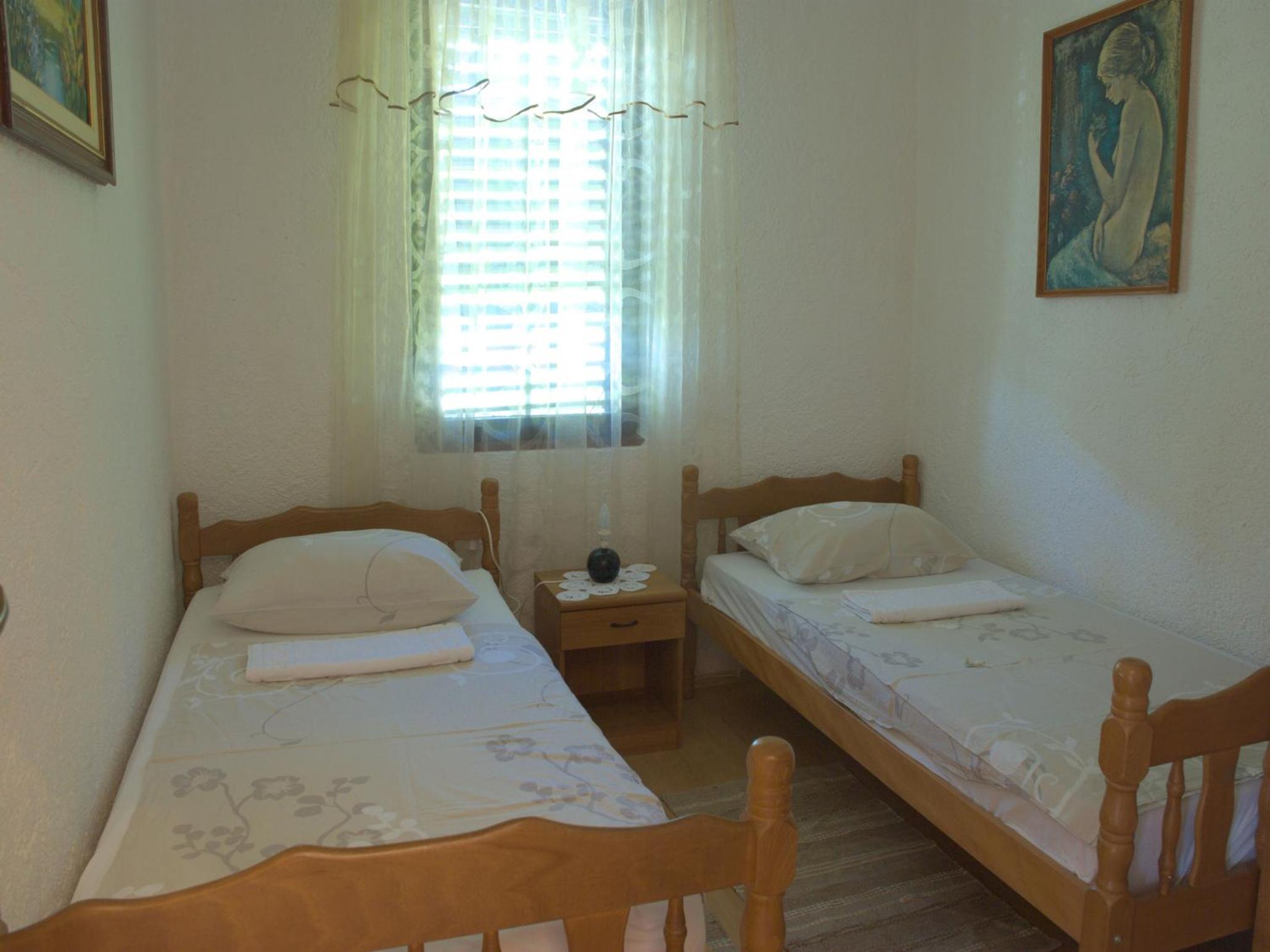 Apartment with Garden View - Photo 4