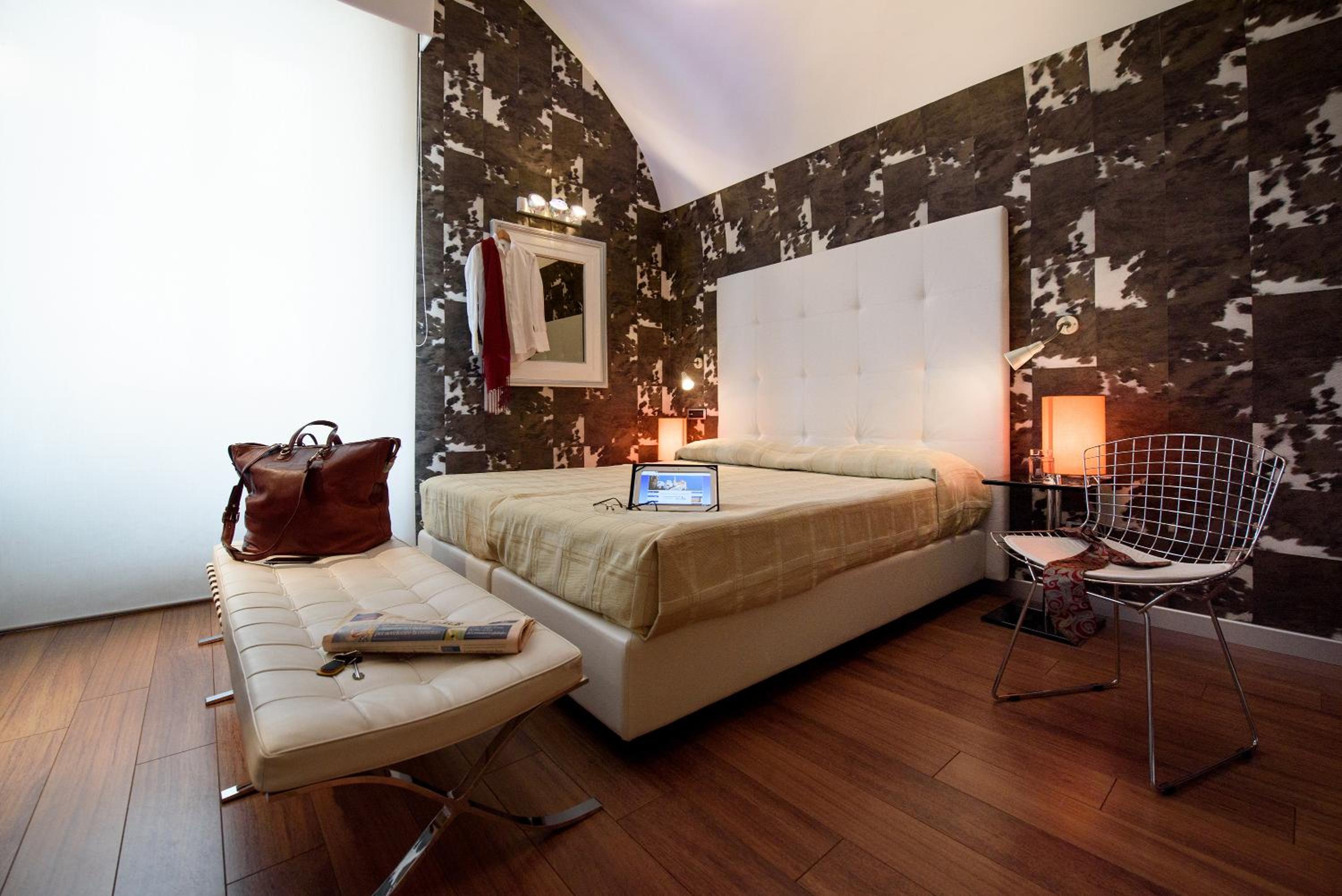 Classic Double Room Without View - Photo 9