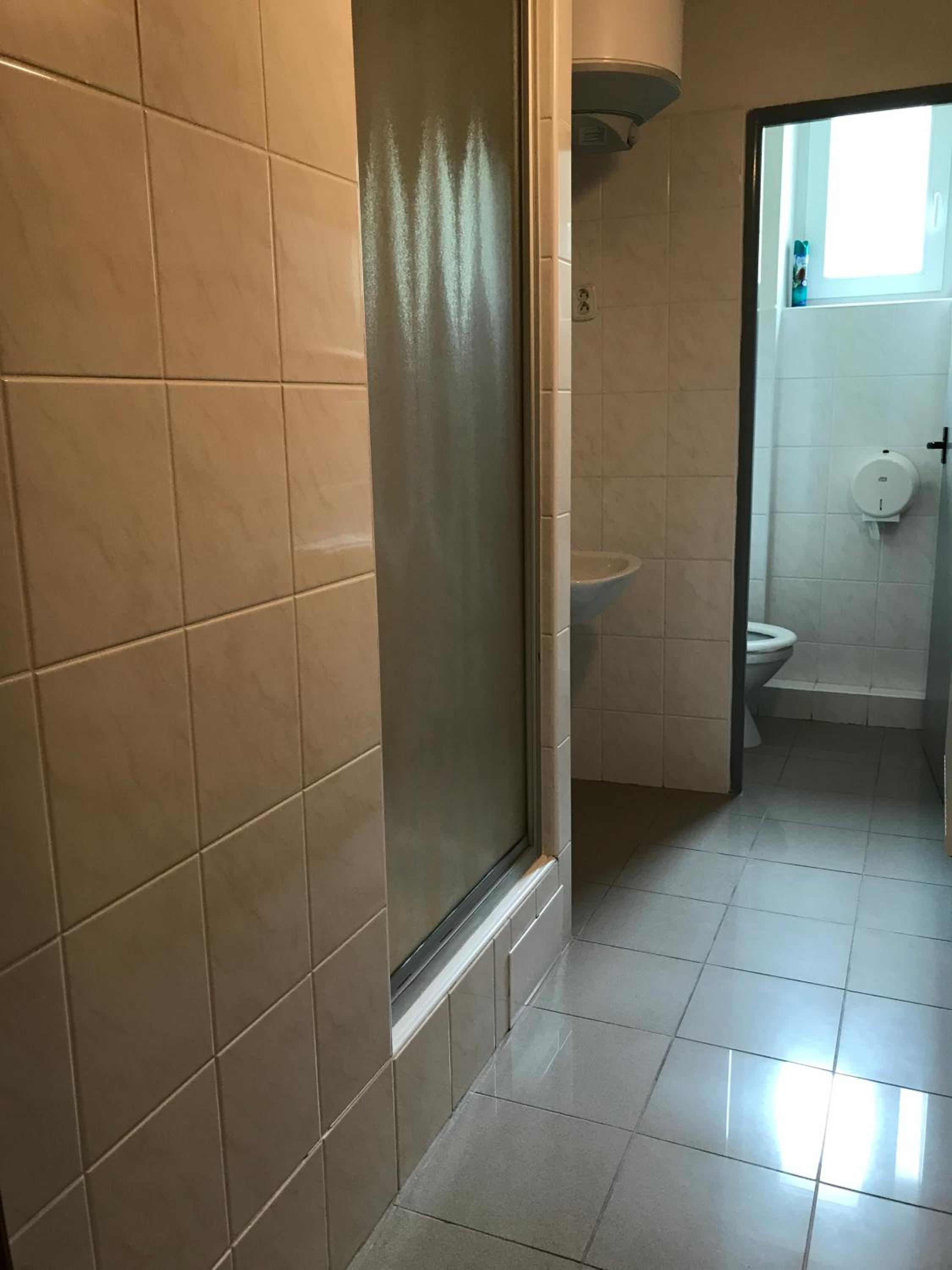 Triple Room with Shared Bathroom photo 2