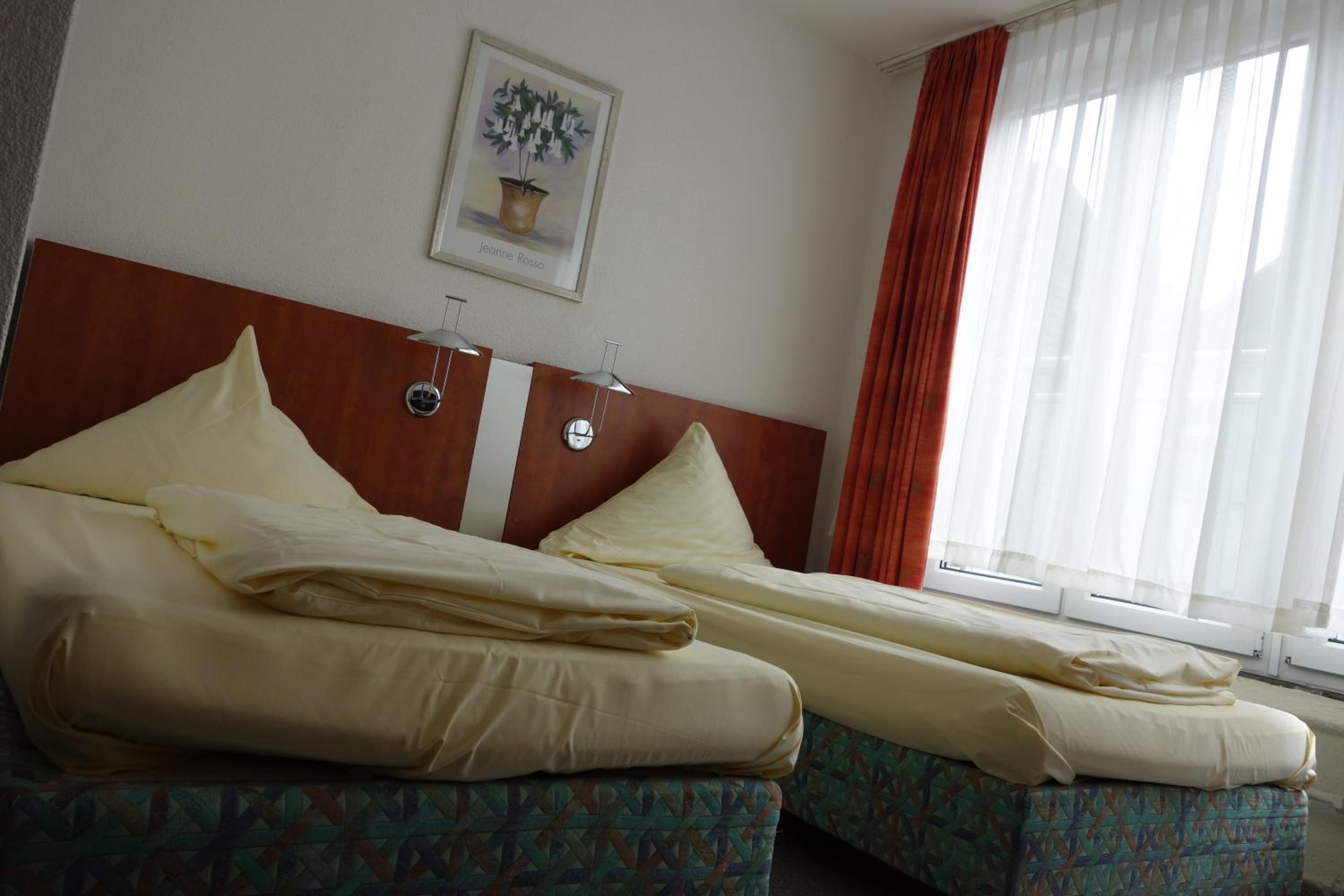 Double Room - Photo 8
