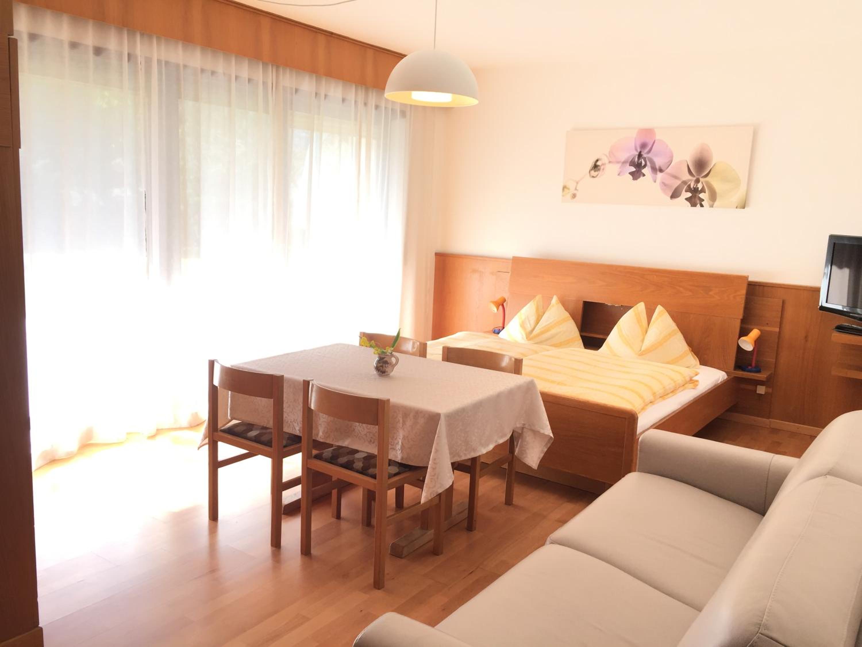 Studio Apartment photo 2