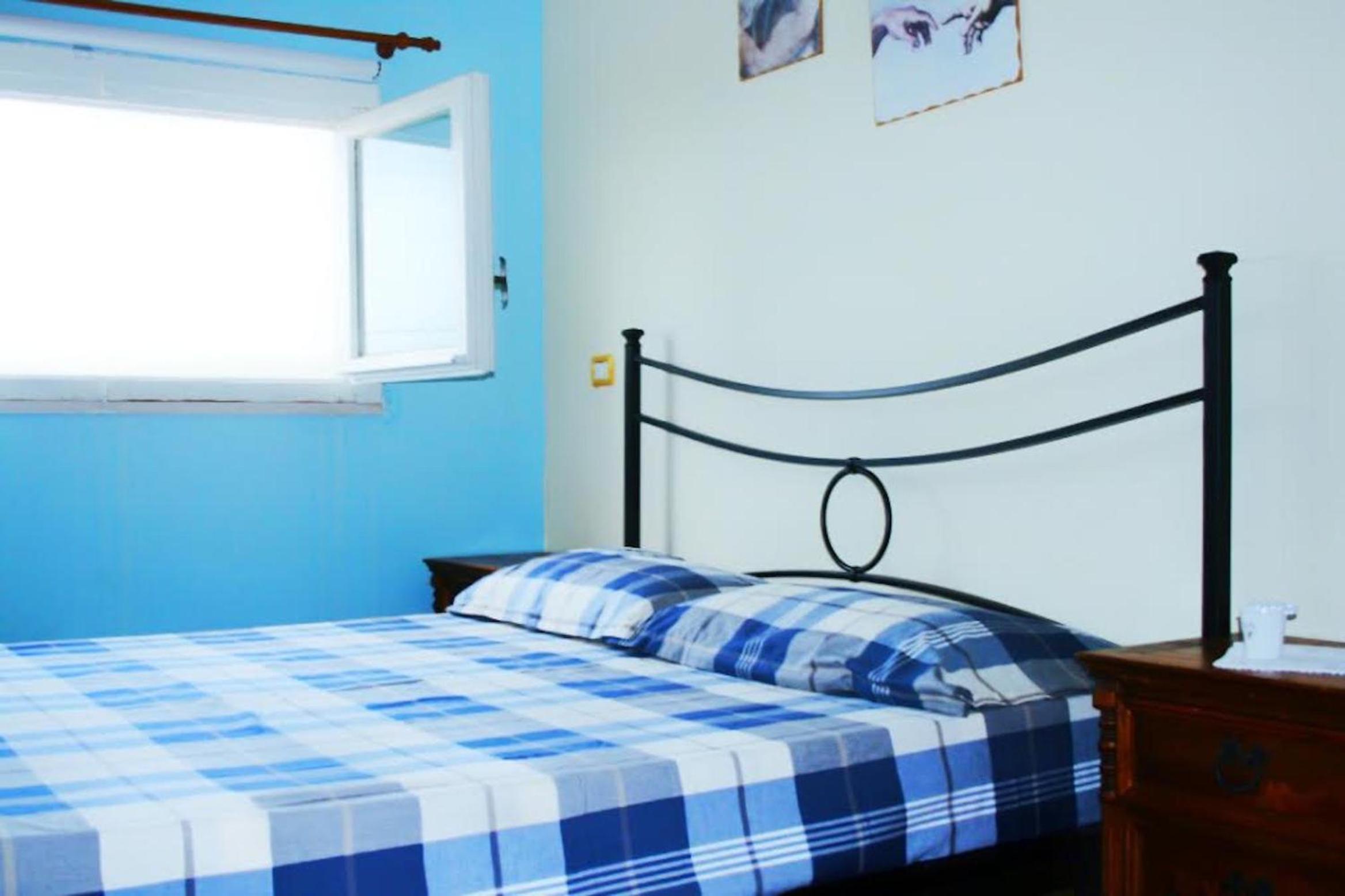 Apartment with Terrace - Photo 1