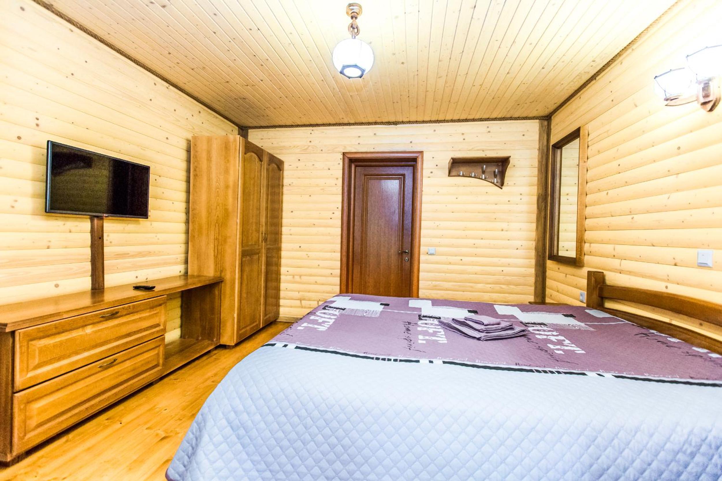 Deluxe Double Room with Balcony photo 3
