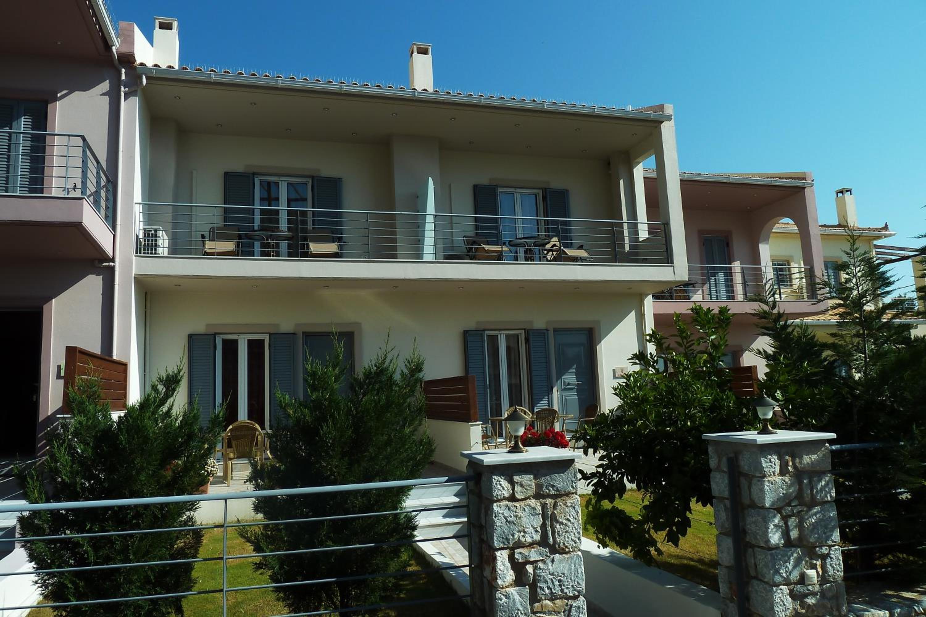 Two-Bedroom Villa (5 Adults) photo 1