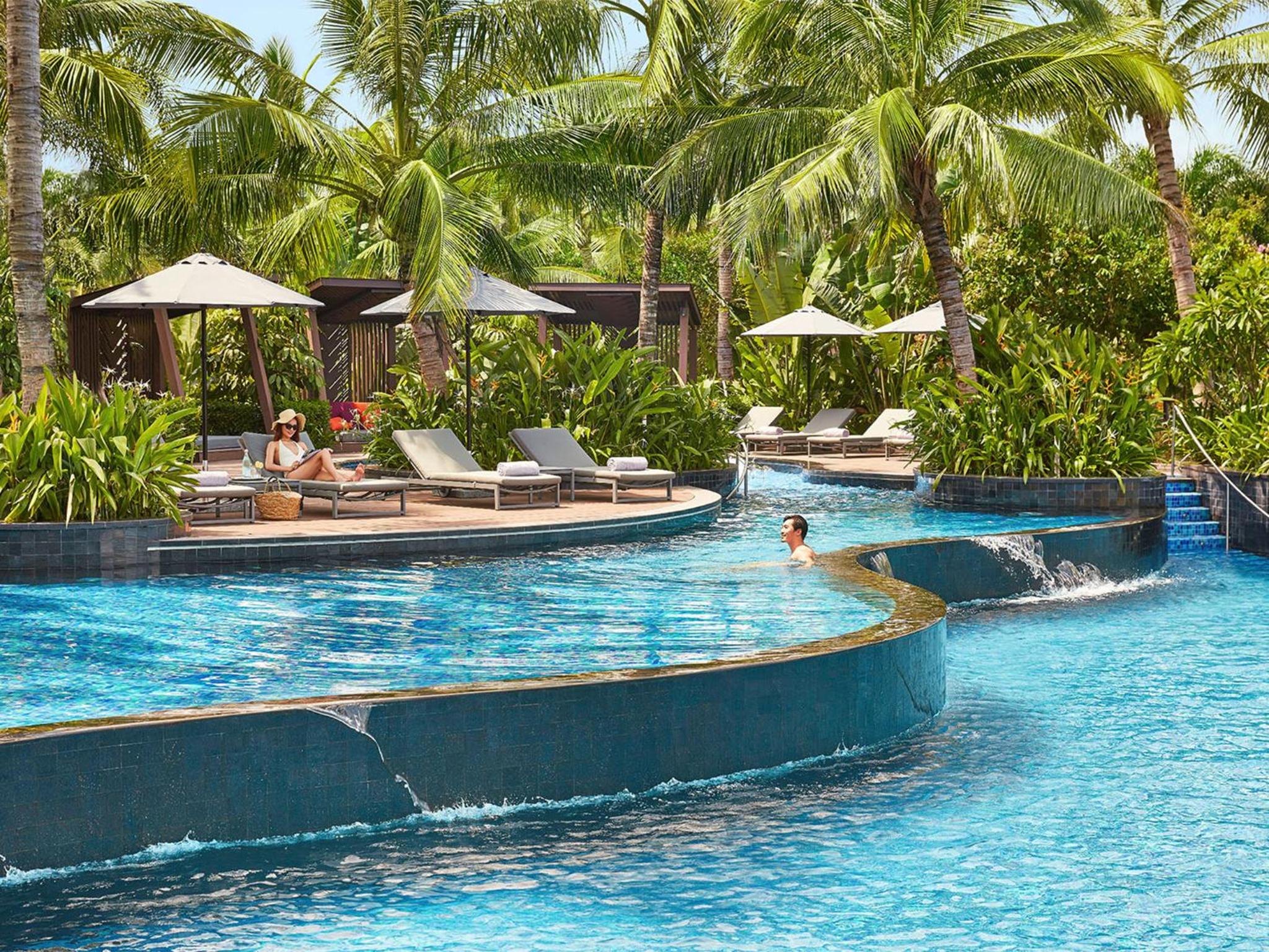 Deluxe Ocean King Bed
