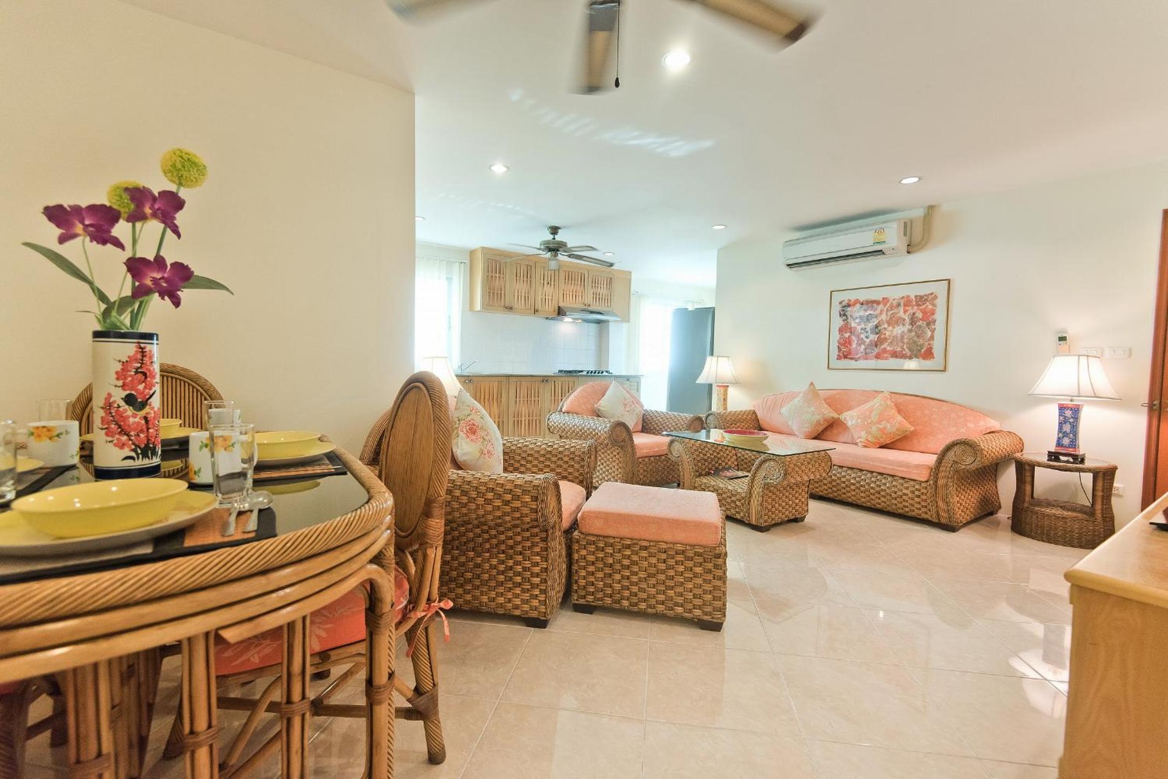 One Bedroom Balcony Apartment with Spa Bath